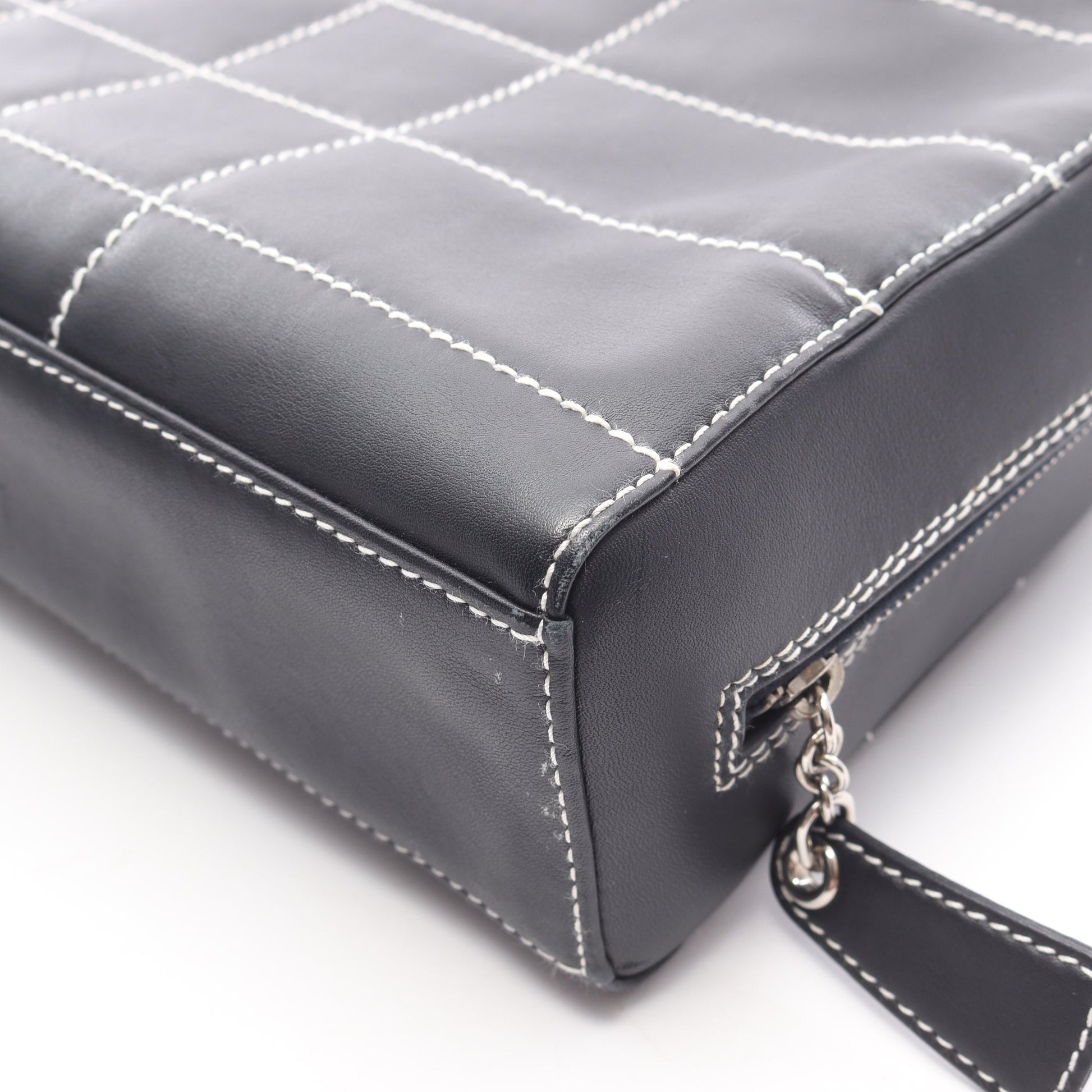 チョコバー ワイルドステッチ チェーンショルダーバッグ レザー ダークネイビー シルバー金具 シャネル バッグ CHANEL