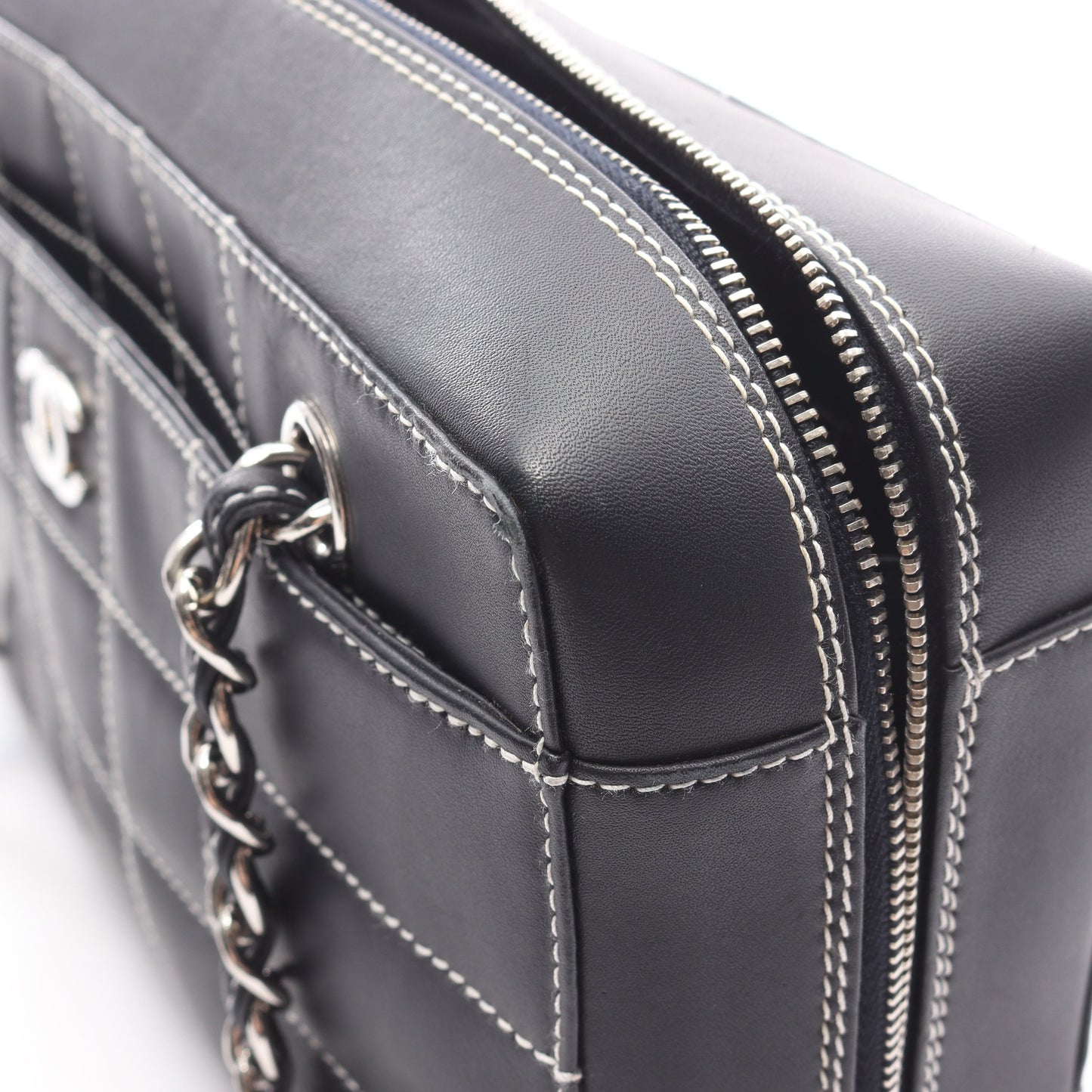 チョコバー ワイルドステッチ チェーンショルダーバッグ レザー ダークネイビー シルバー金具 シャネル バッグ CHANEL