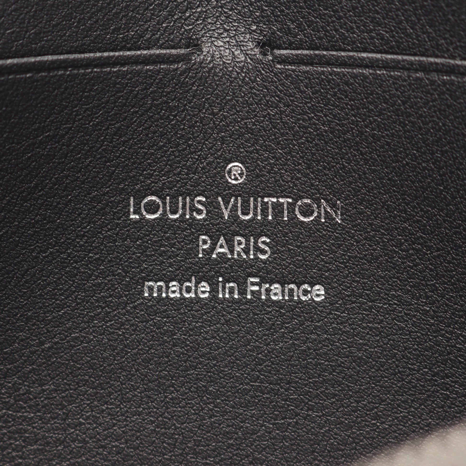 ジッピーウォレット マヒナ ノワール ラウンドファスナー長財布 レザー ブラック ルイヴィトン 財布・小物 LOUIS VUITTON