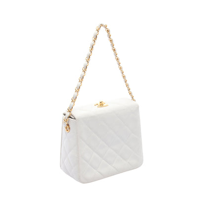 マトラッセ チェーンハンドバッグ ラムスキン ホワイト ゴールド金具 シャネル バッグ CHANEL