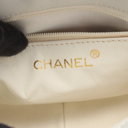 マトラッセ チェーンハンドバッグ ラムスキン ホワイト ゴールド金具 シャネル バッグ CHANEL