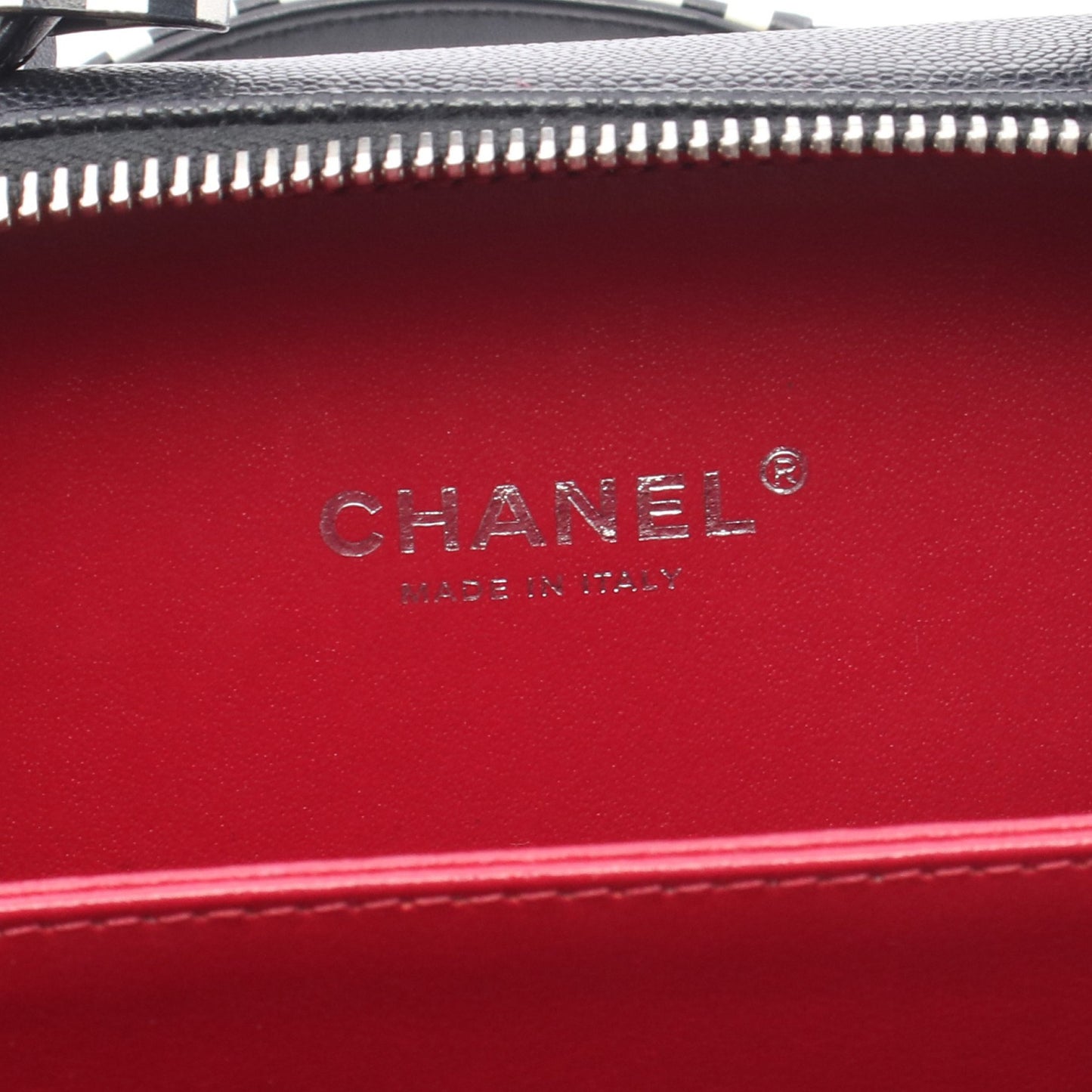 CCフィグリー スモール バニティバッグ チェーンショルダーバッグ レザー ブラック ホワイト シルバー金具 シャネル バッグ CHANEL