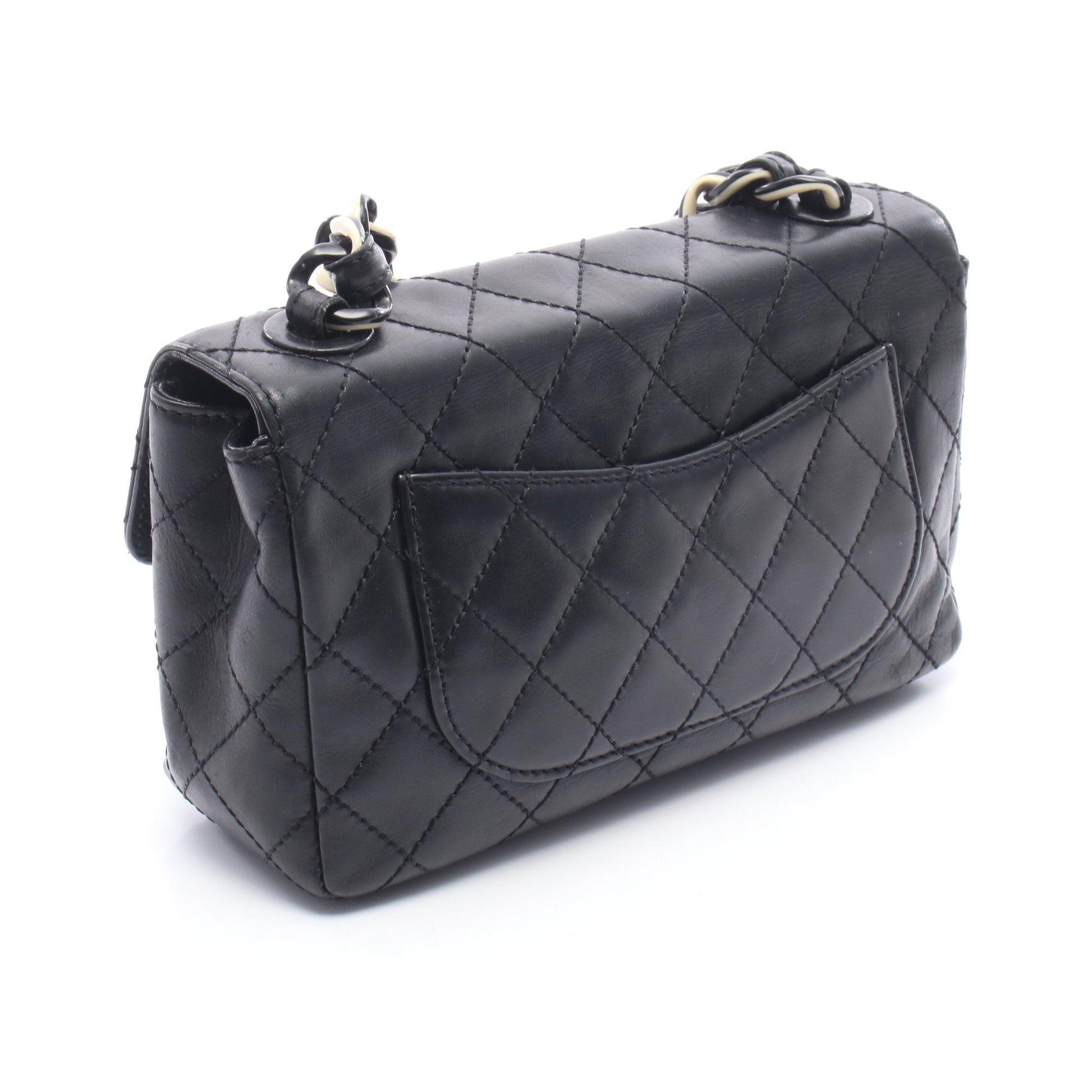 マトラッセ プラ チェーンショルダーバッグ ラムスキン ブラック ゴールド金具 シャネル バッグ CHANEL