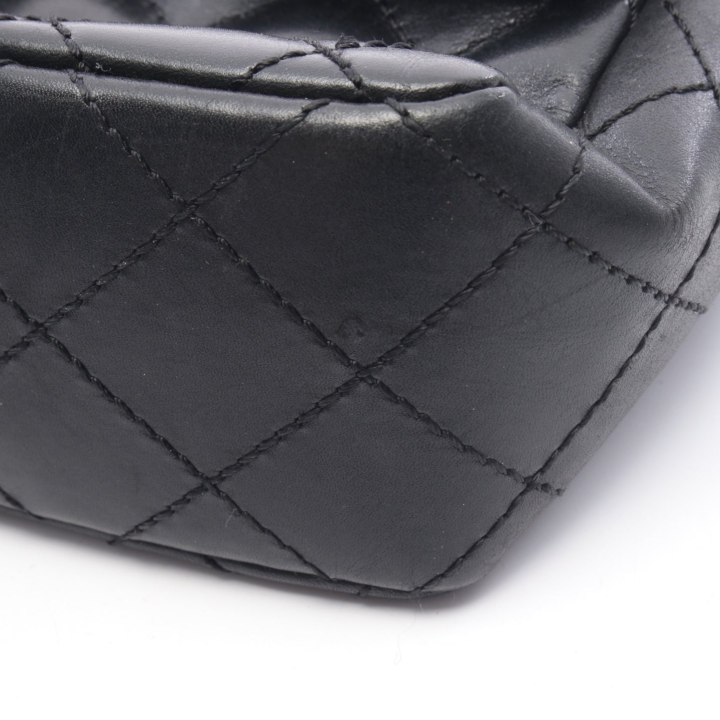 マトラッセ プラ チェーンショルダーバッグ ラムスキン ブラック ゴールド金具 シャネル バッグ CHANEL