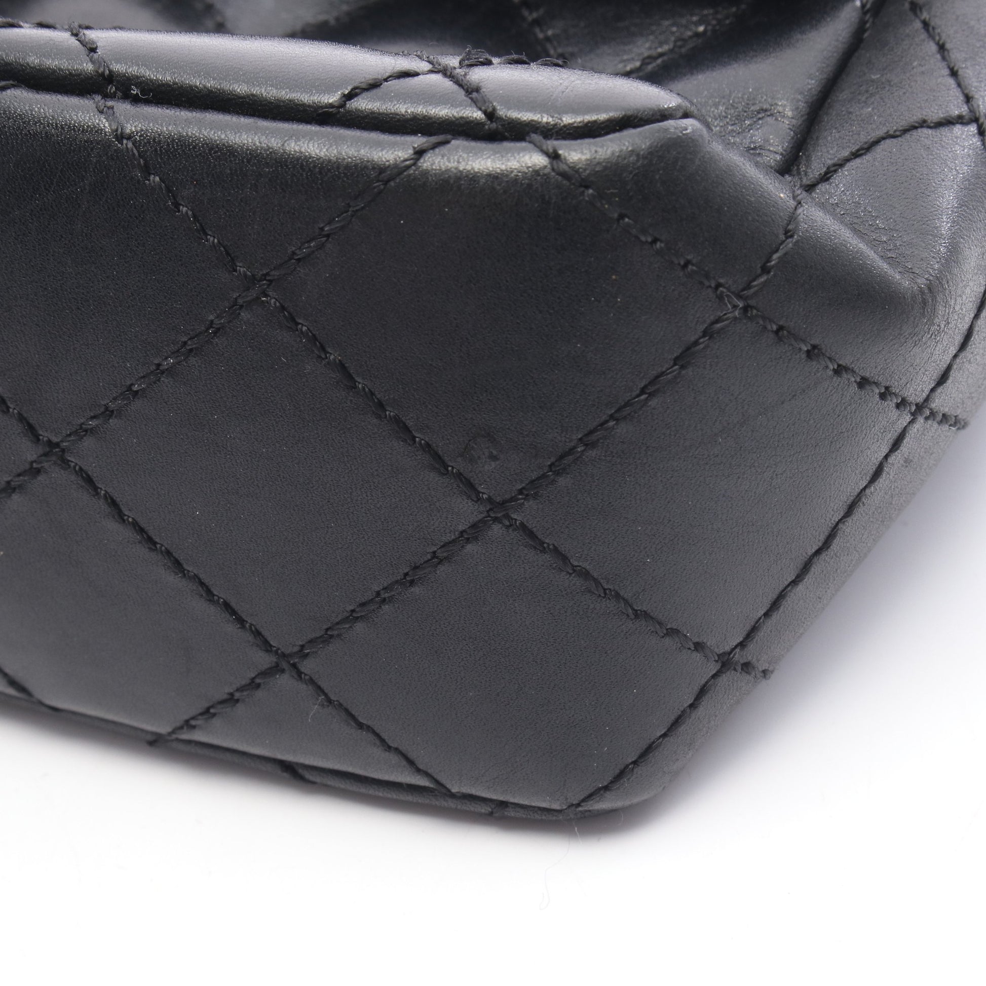 マトラッセ プラ チェーンショルダーバッグ ラムスキン ブラック ゴールド金具 シャネル バッグ CHANEL