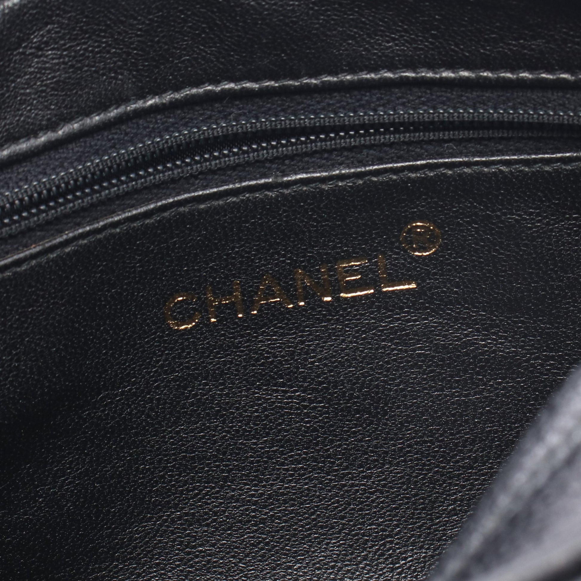 マトラッセ ココボール ミニ チェーンショルダーバッグ キャビアスキン ブラック ゴールド金具 シャネル バッグ CHANEL