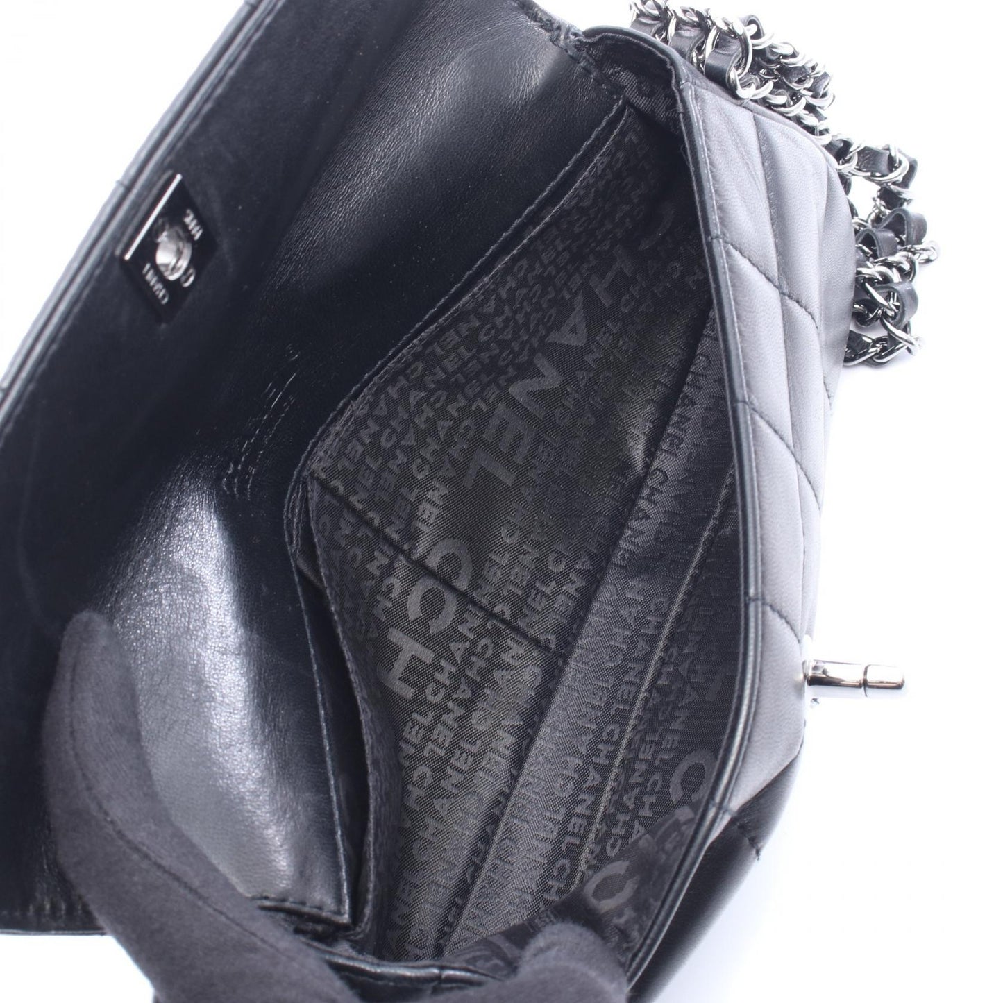 チョコバー チェーンショルダーバッグ ラムスキン ブラック シルバー金具 シャネル バッグ CHANEL
