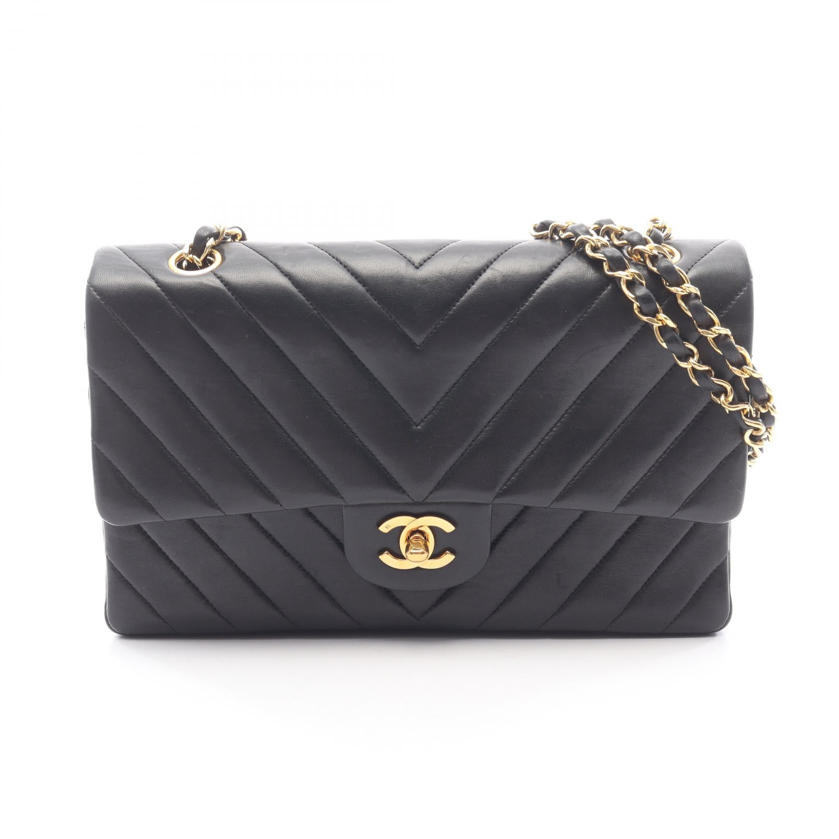 シャネル CHANEL ボーイシャネル スモール シェブロン Vステッチ ショルダーバッグ バッグ ラムスキン（羊革） レディース ブラック系 【中古】 CHANEL（シャネル） ボーイシャネル スモール シェブロン Vステッチ