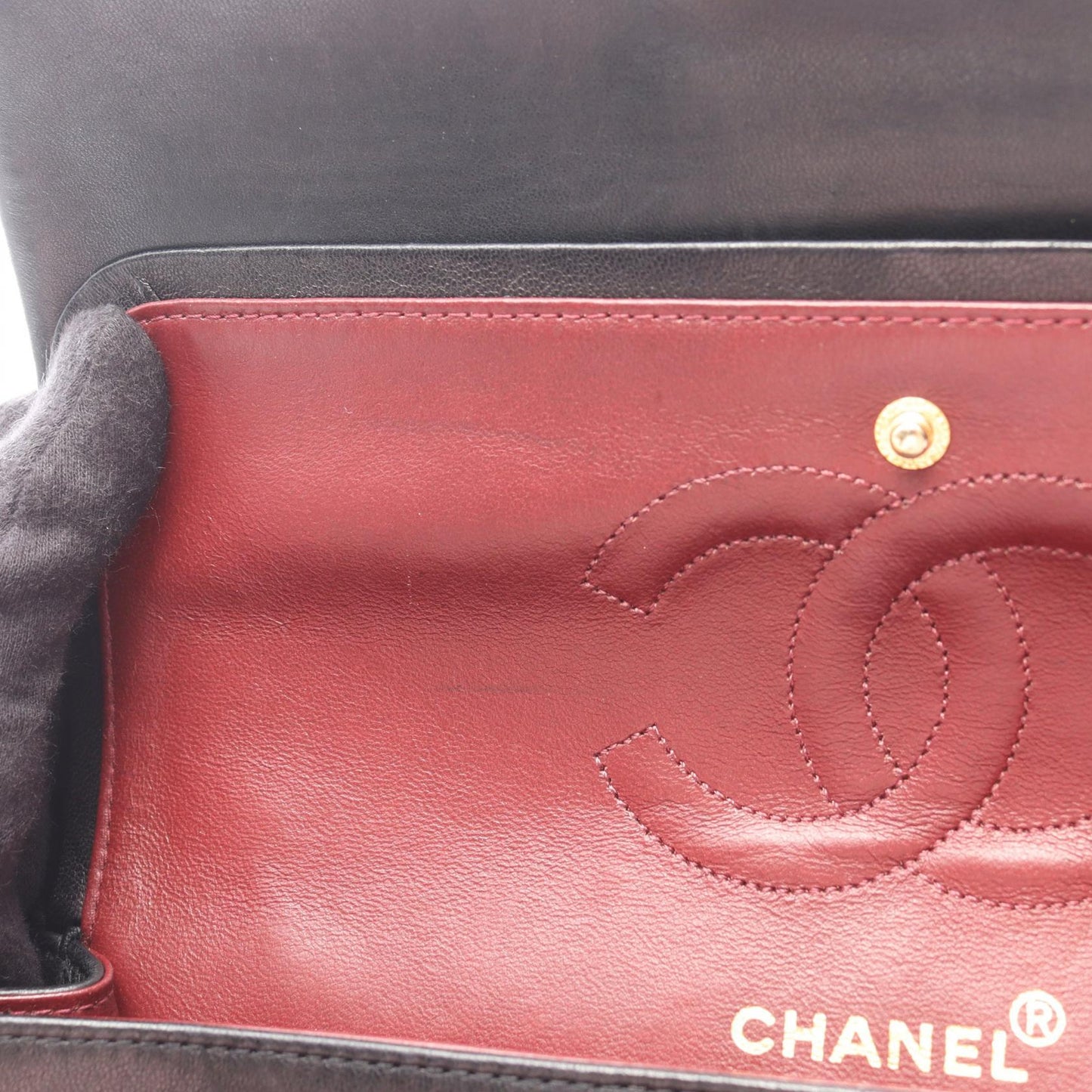 シェブロン Vステッチ Wフラップ Wチェーンショルダーバッグ ラムスキン ブラック ゴールド金具 シャネル バッグ CHANEL