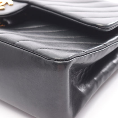 シェブロン Vステッチ Wフラップ Wチェーンショルダーバッグ ラムスキン ブラック ゴールド金具 シャネル バッグ CHANEL