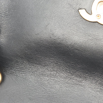 マトラッセ スモールフラップ チェーンショルダーバッグ レザー ブラック ゴールド金具 シャネル バッグ CHANEL