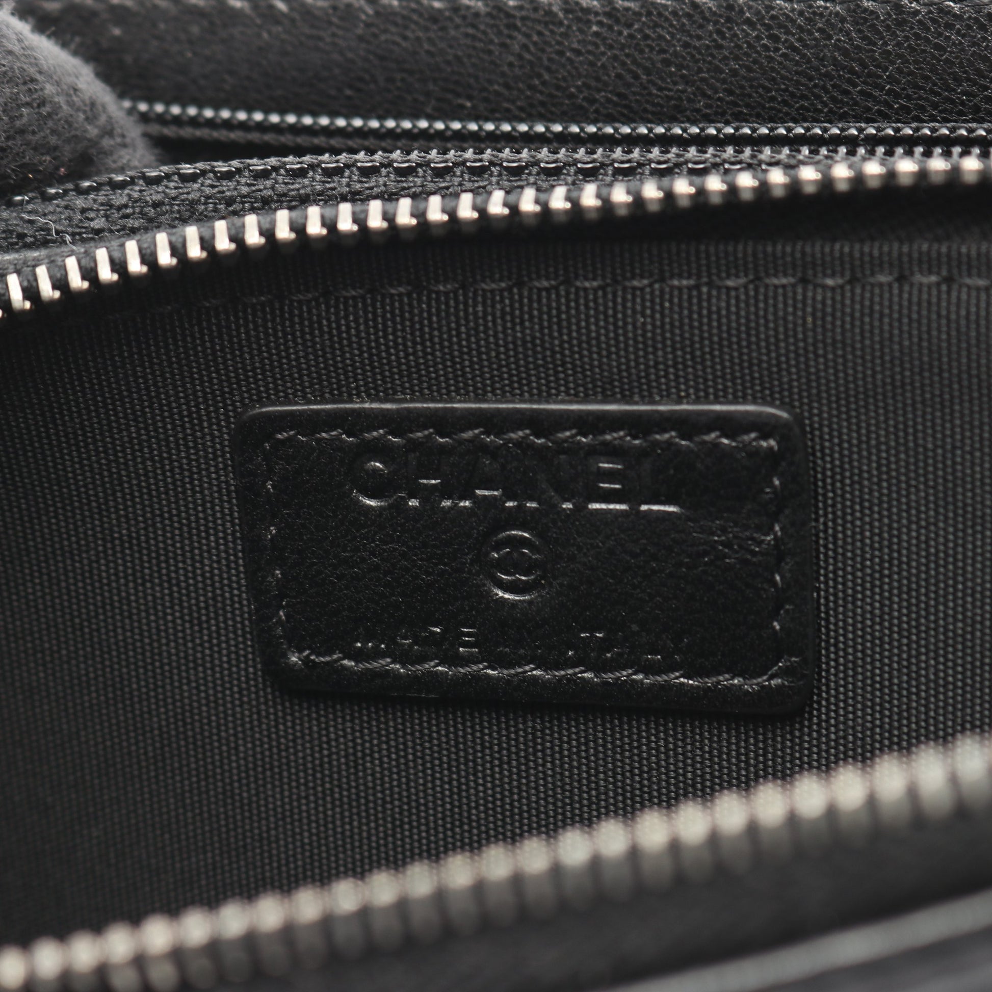 マトラッセ チェーンウォレット チェーンショルダーバッグ ラムスキン ブラック シルバー金具 シャネル バッグ CHANEL