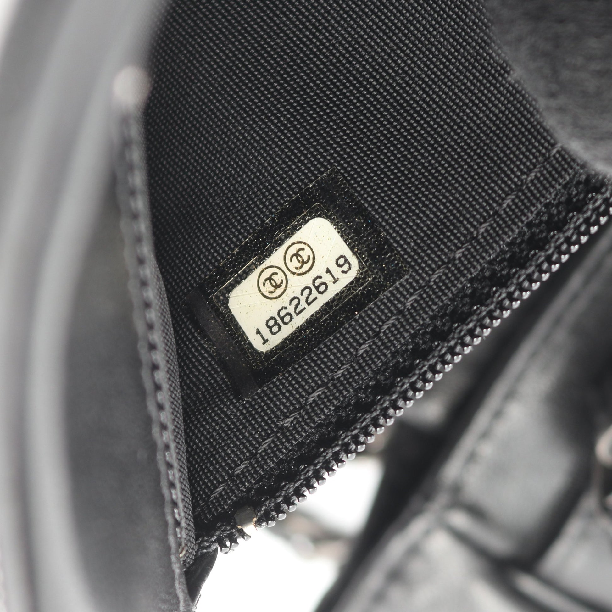 マトラッセ チェーンウォレット チェーンショルダーバッグ ラムスキン ブラック シルバー金具 シャネル バッグ CHANEL