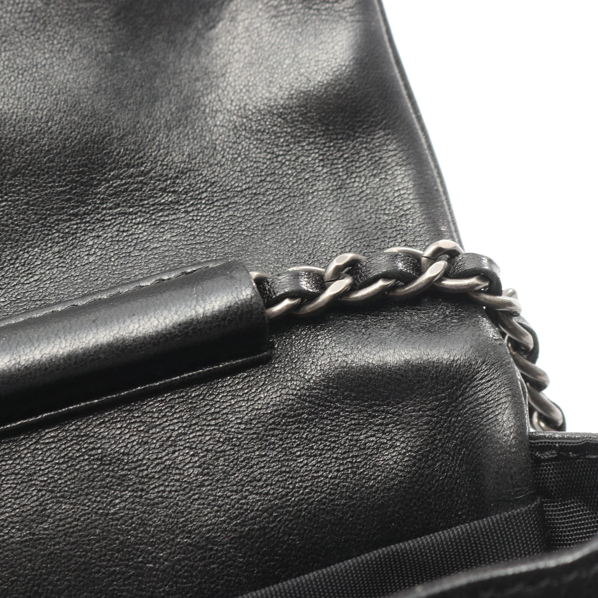 マトラッセ チェーンウォレット チェーンショルダーバッグ ラムスキン ブラック シルバー金具 シャネル バッグ CHANEL