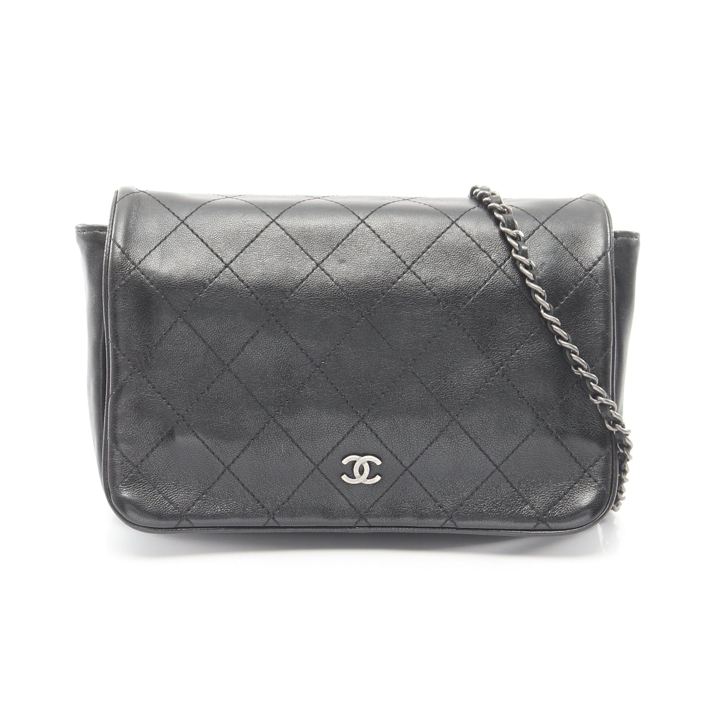 マトラッセ チェーンウォレット チェーンショルダーバッグ ラムスキン ブラック シルバー金具 シャネル バッグ CHANEL
