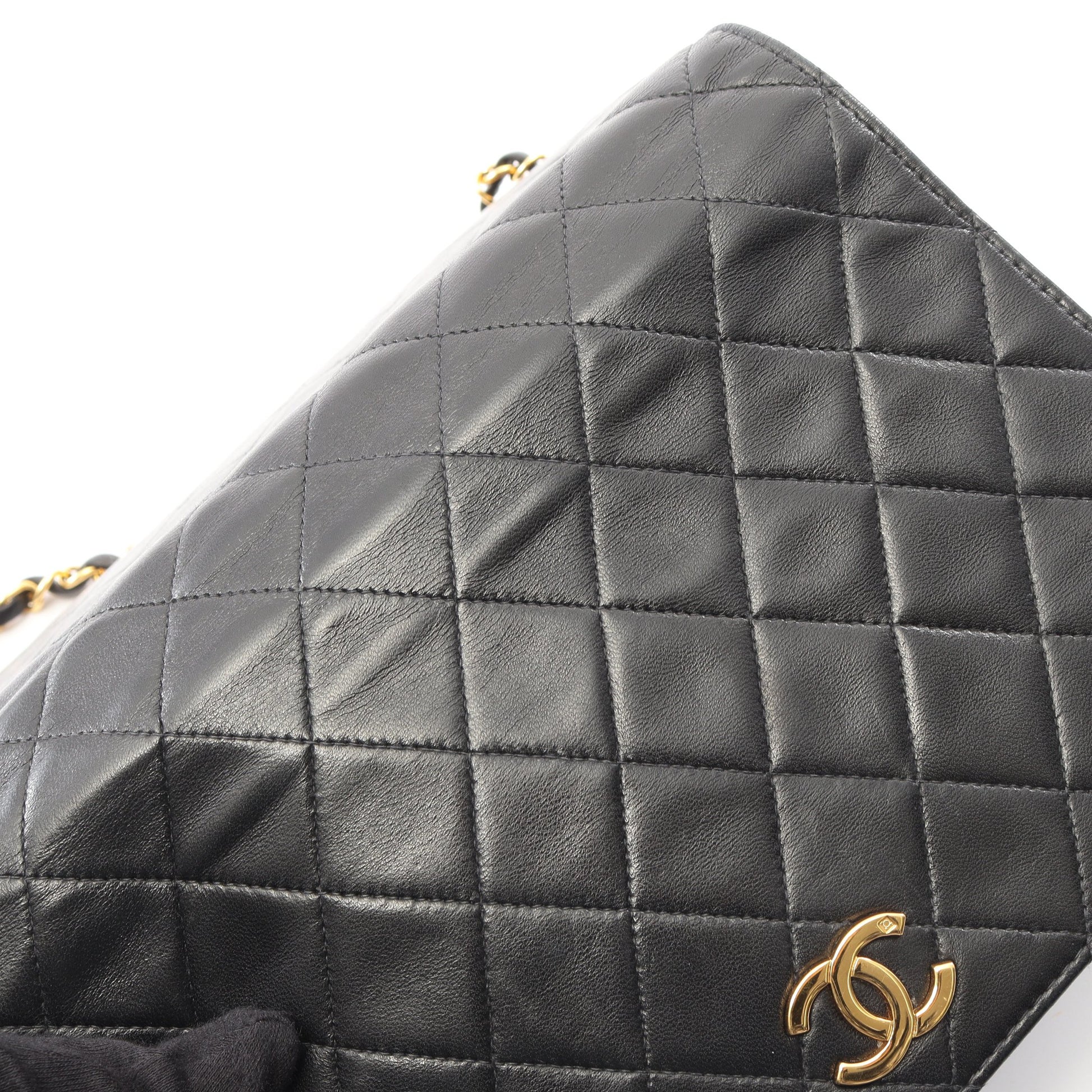 マトラッセ フルフラップ プッシュロック チェーンショルダーバッグ ラムスキン ブラック ゴールド金具 シャネル バッグ CHANEL