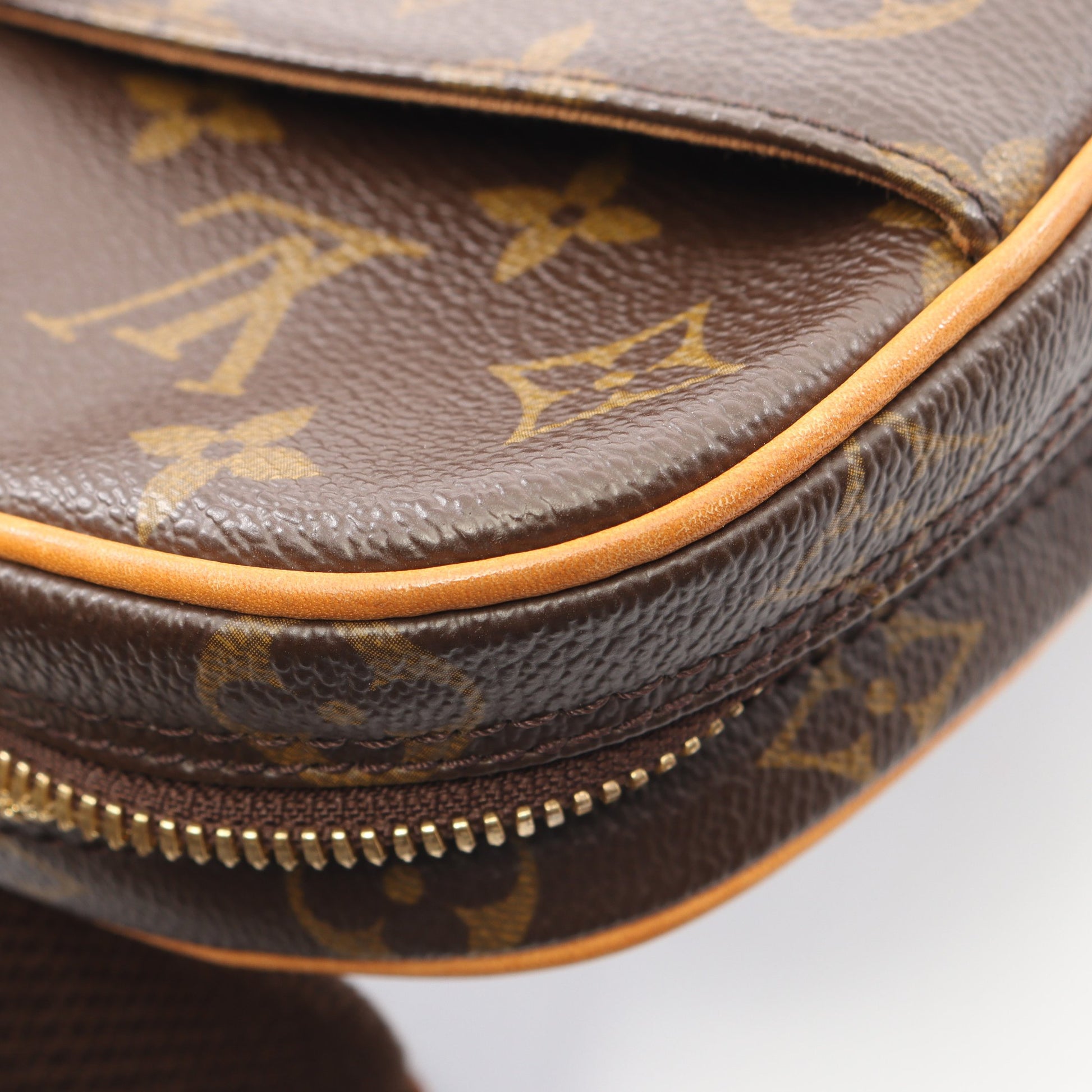 ポシェットガンジュ モノグラム ボディバッグ PVC レザー ブラウン ルイヴィトン バッグ LOUIS VUITTON