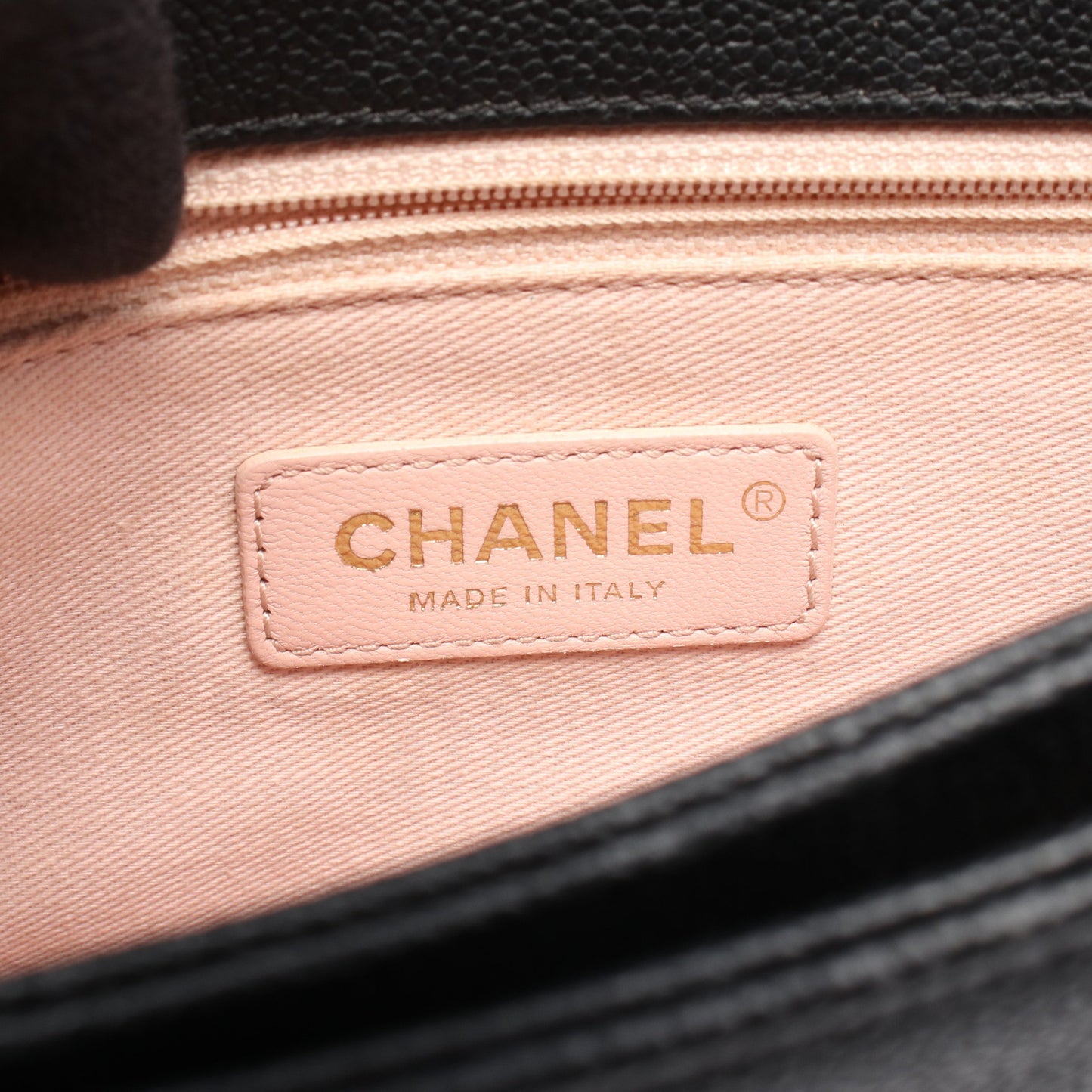 マトラッセ 2WAY チェーンショルダーバッグ キャビアスキン ブラック ゴールド金具 シャネル バッグ CHANEL