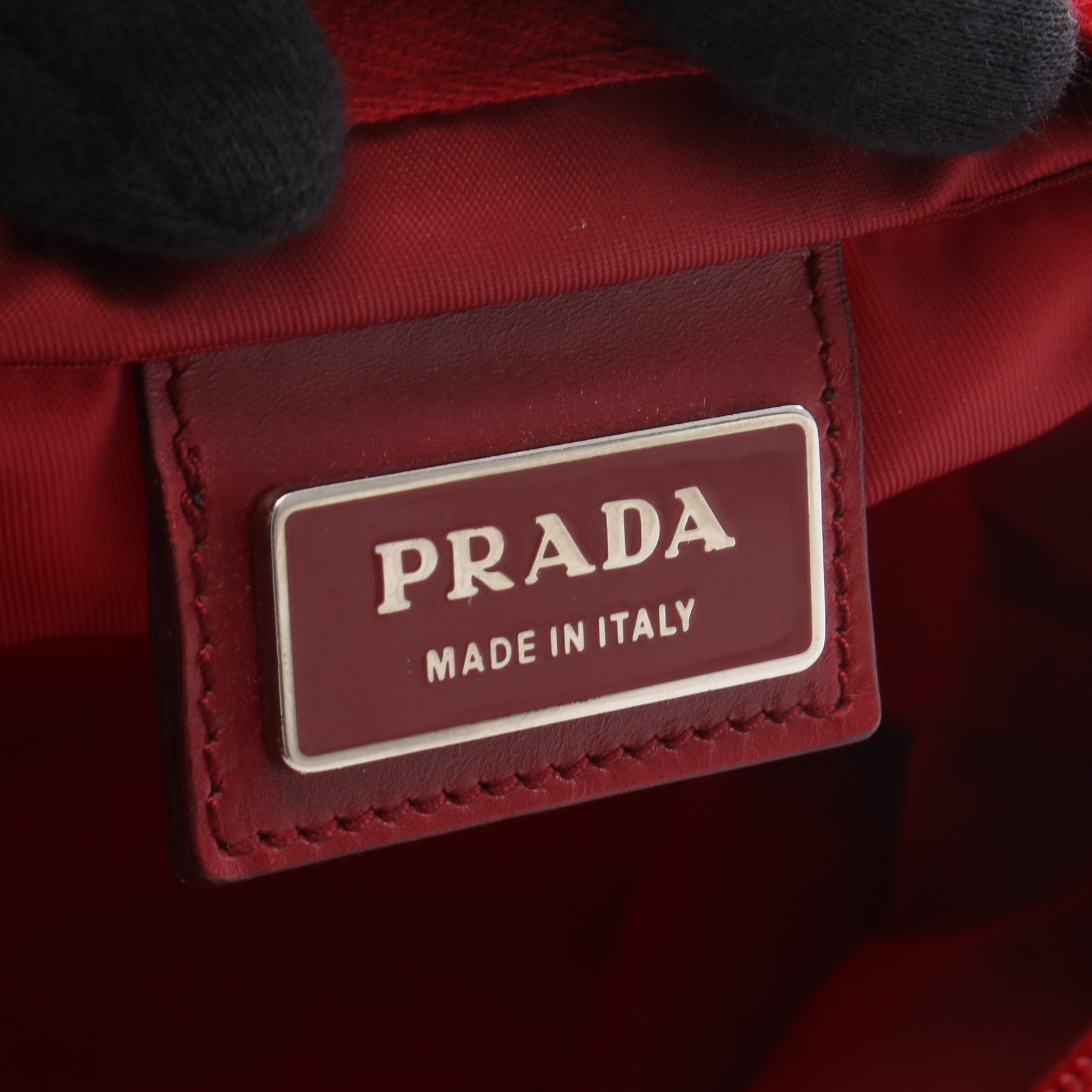 トライアングルロゴ ショルダーバッグ ナイロン レザー レッド プラダ バッグ PRADA
