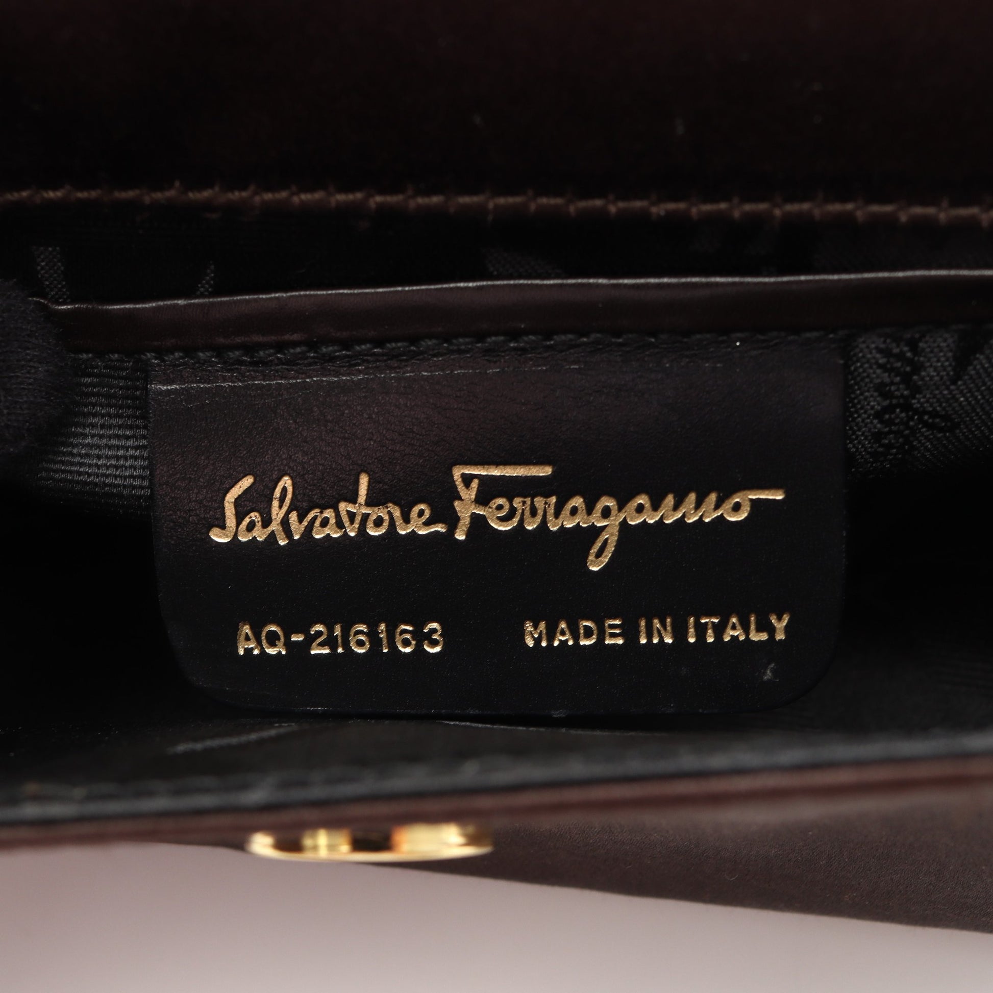 ヴァラリボン チェーンショルダーバッグ サテン ダークブラウン サルヴァトーレフェラガモ バッグ Salvatore Ferragamo