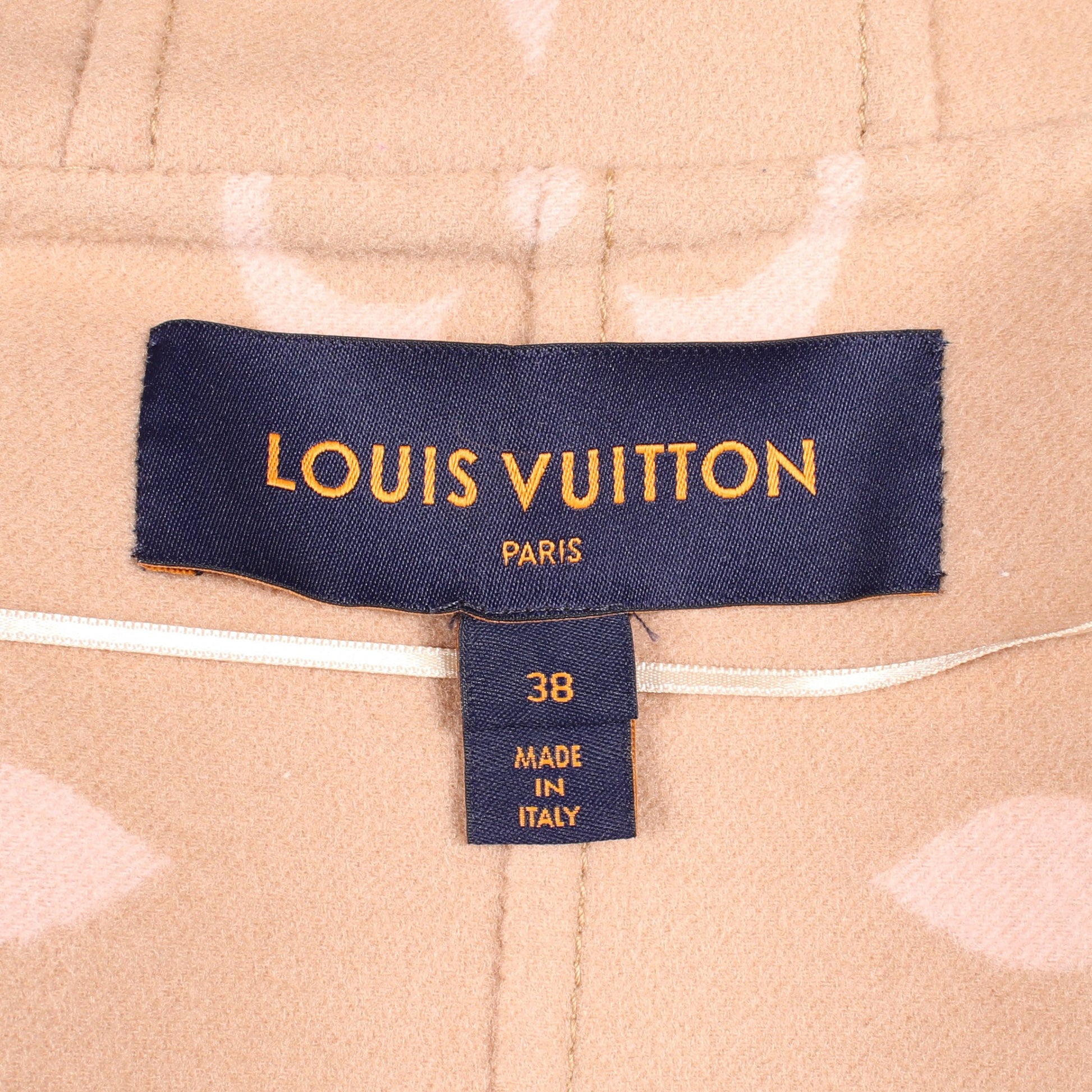 ジャイアントモノグラム フード付き ラップ コート ウール ベージュ ルイヴィトン アウター LOUIS VUITTON