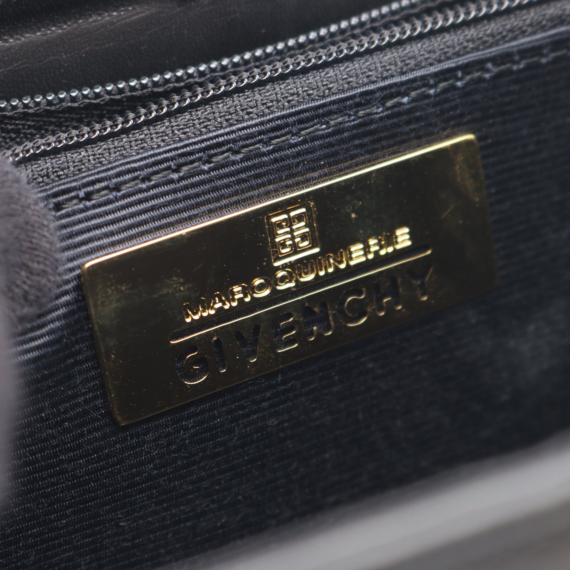 ゴールド金具 ヴィンテージ バニティバッグ ハンドバッグ レザー ブラック ジバンシィ バッグ GIVENCHY