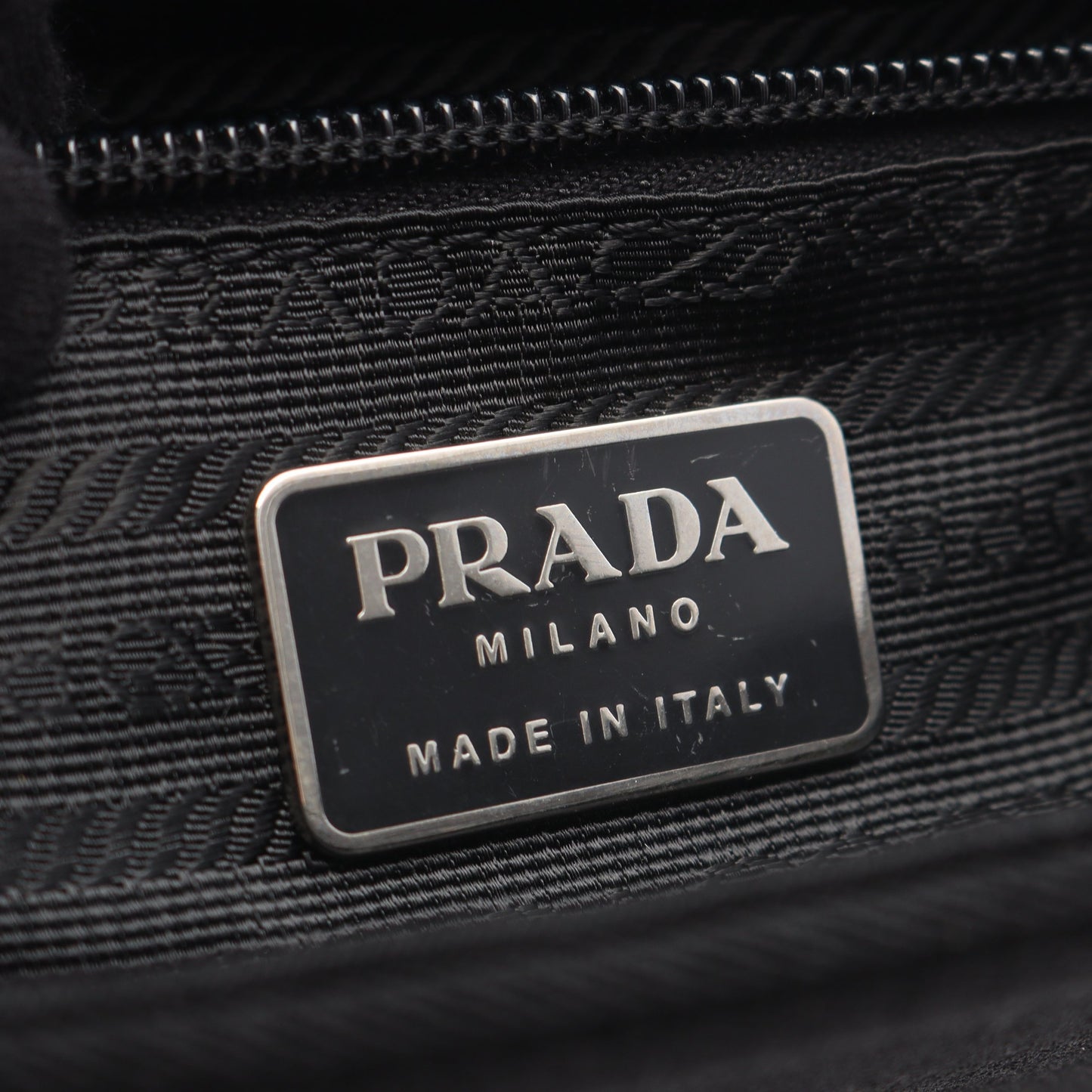 TESSUTO SWING プラスチック チェーンショルダーバッグ ナイロン ブラック プラダ バッグ PRADA