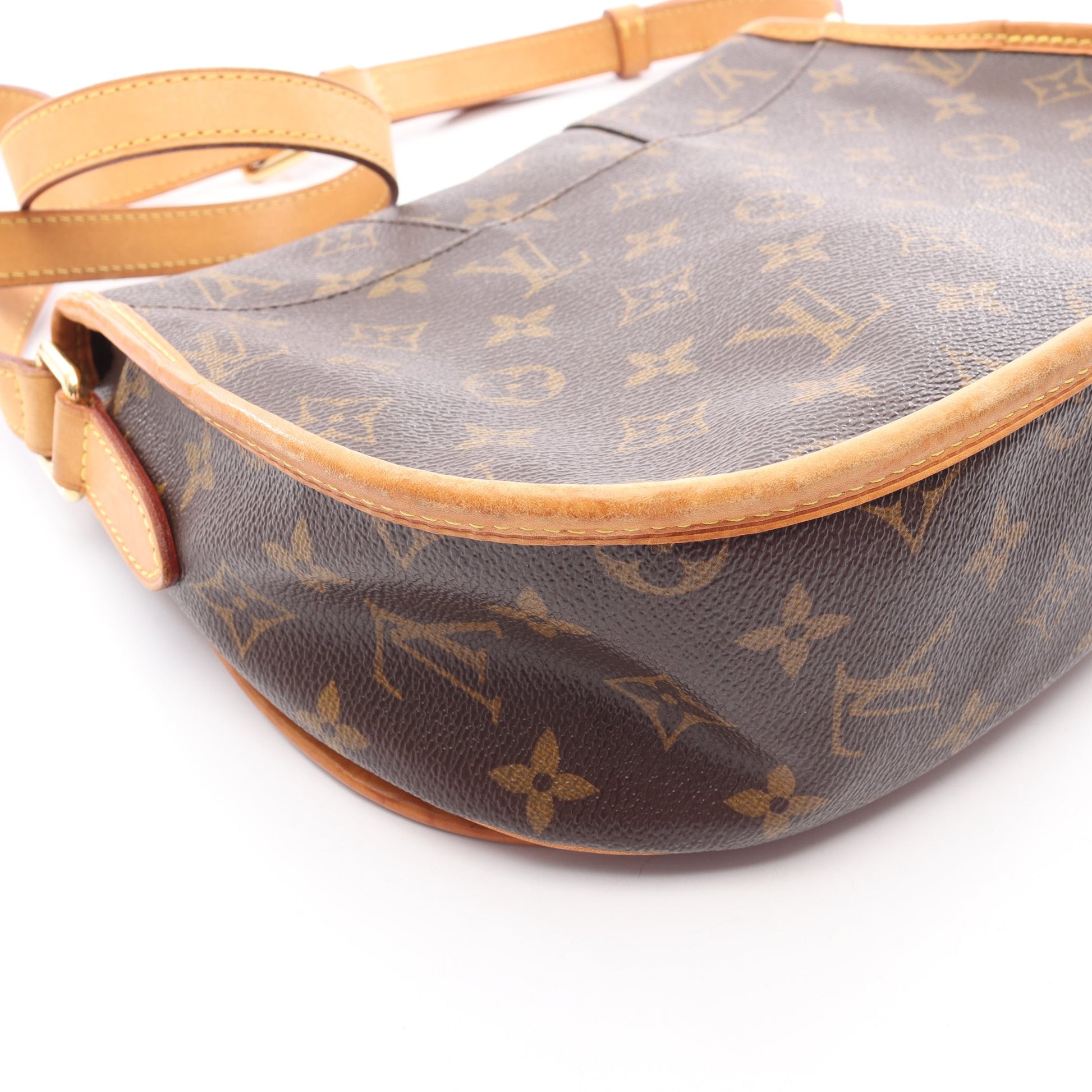 メニルモンタンPM モノグラム ショルダーバッグ PVC レザー ブラウン ルイヴィトン バッグ LOUIS VUITTON