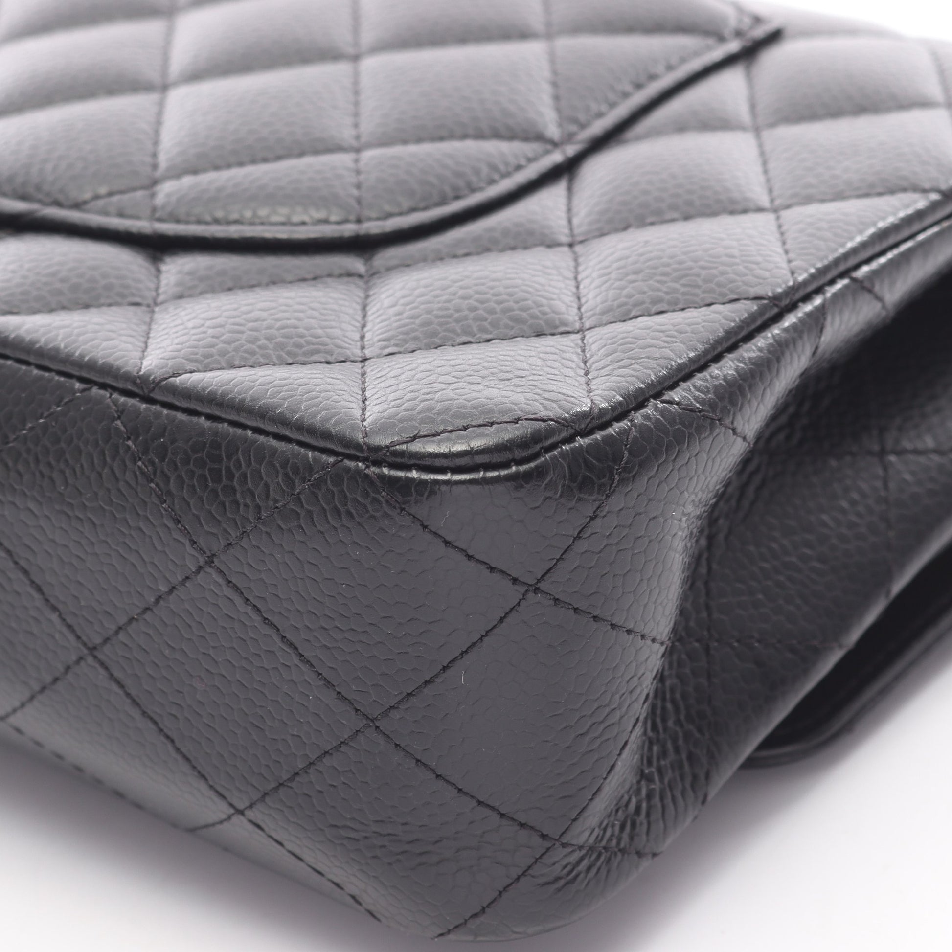 マトラッセ Wフラップ Wチェーンショルダーバッグ キャビアスキン ブラック シルバー金具 シャネル バッグ CHANEL