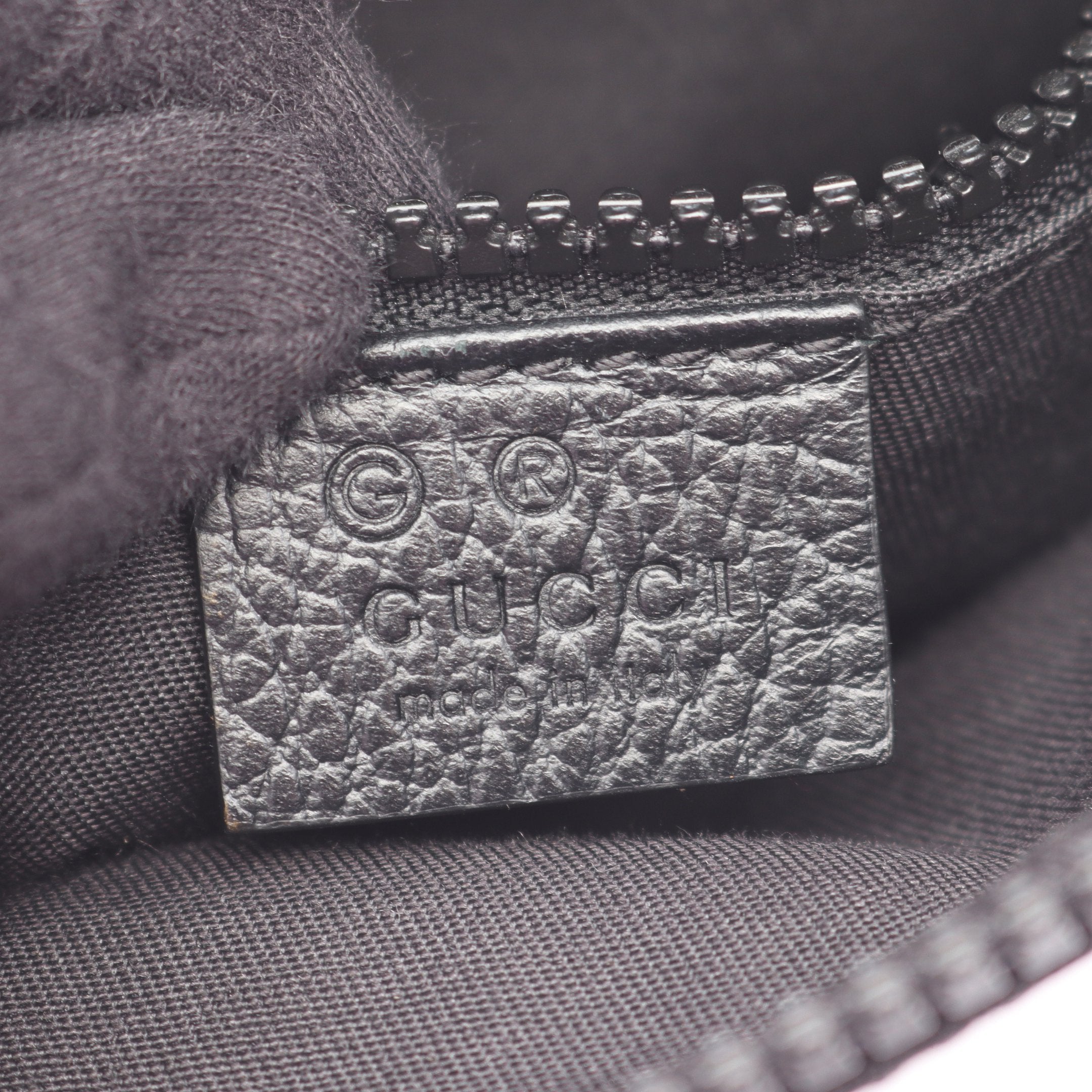 GUCCI グッチ ナイロン ポーチ ブラック 正規品 GG柄 楽天市場】【バッグ】GUCCI グッチ GGナイロン ポーチ レザー コスメ