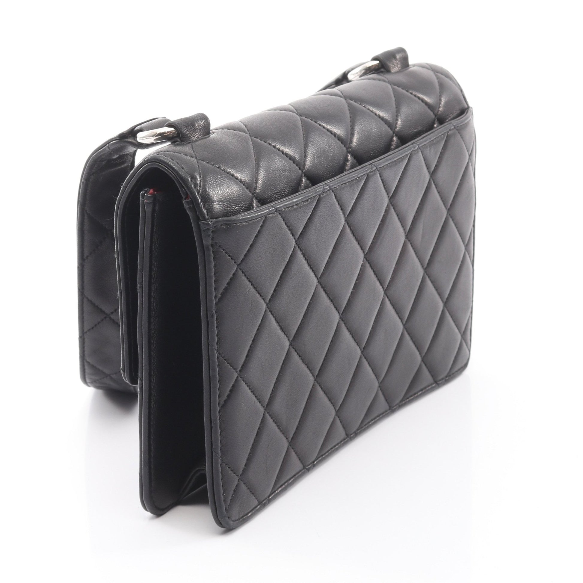 マトラッセ ショルダーバッグ ラムスキン ブラック シルバー金具 シャネル バッグ CHANEL