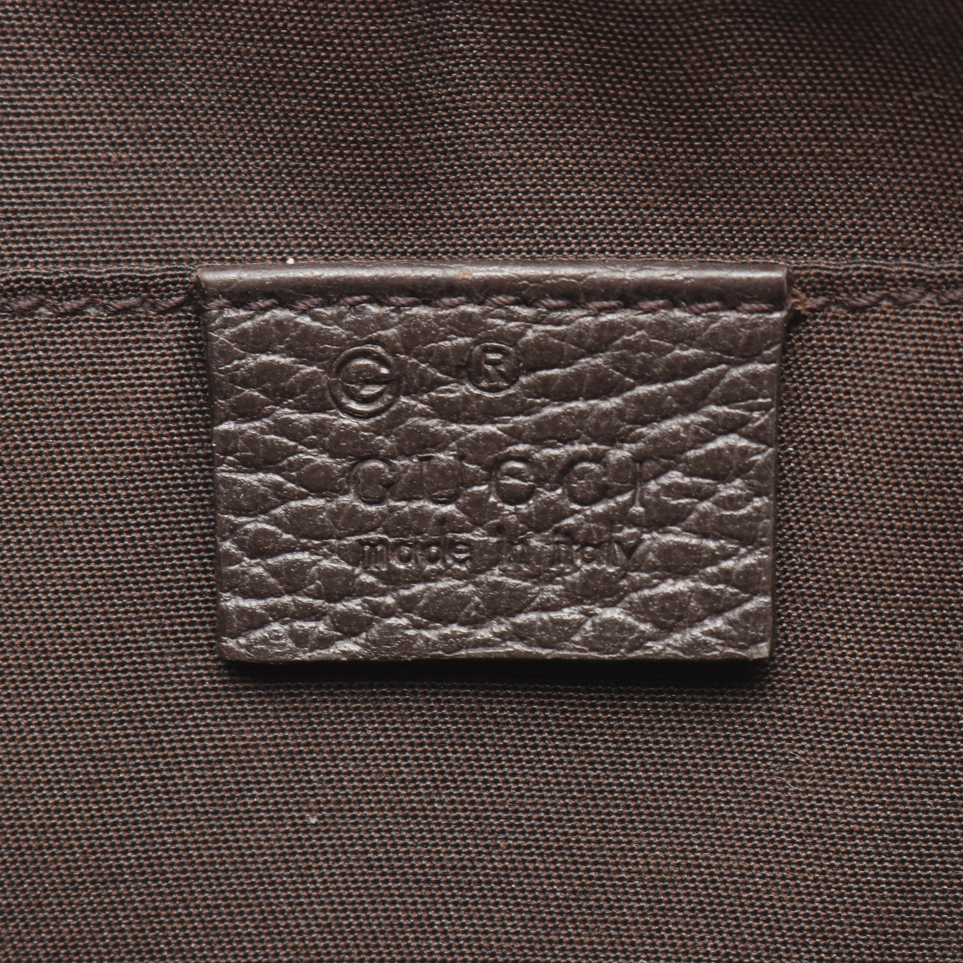 GGクリスタル ボディバッグ ウエストバッグ コーティングキャンバス レザー ベージュ ダークブラウン グッチ バッグ GUCCI