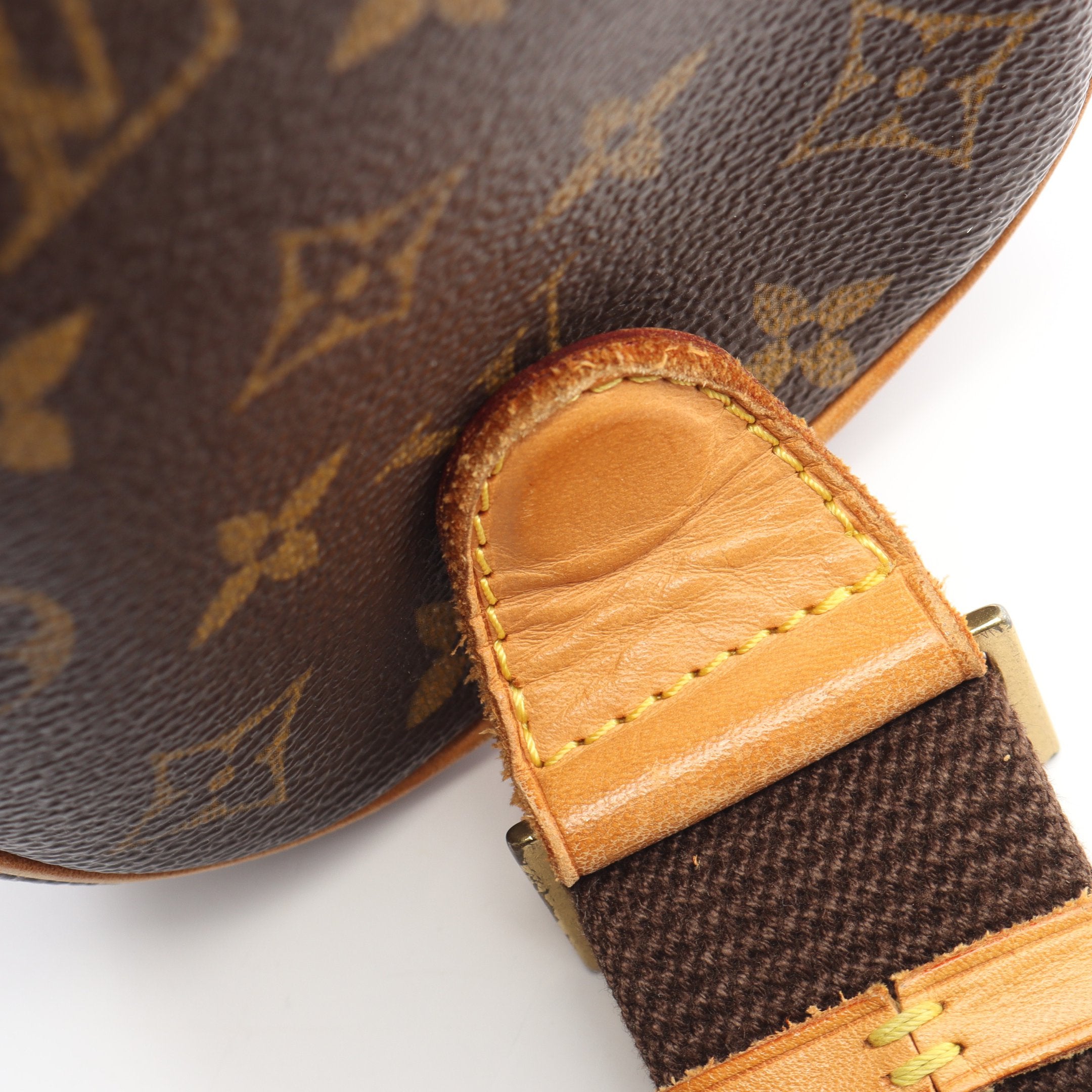 Louis Vuitton ボディバッグ ポシェットガンジュ ポシェットガンジュ モノグラム ボディバッグ PVC レザー ブラウン