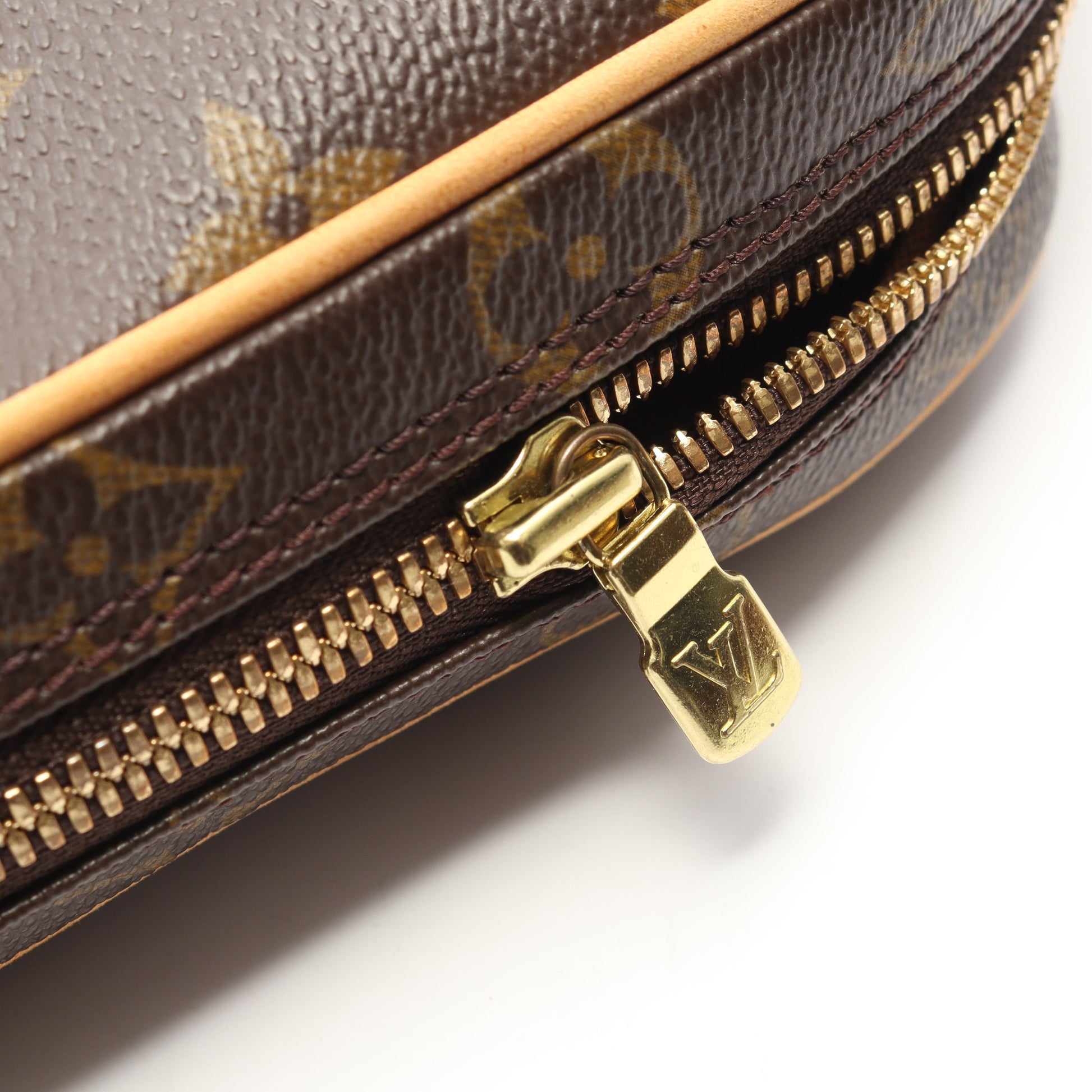 ポシェットガンジュ モノグラム ボディバッグ PVC レザー ブラウン ルイヴィトン バッグ LOUIS VUITTON