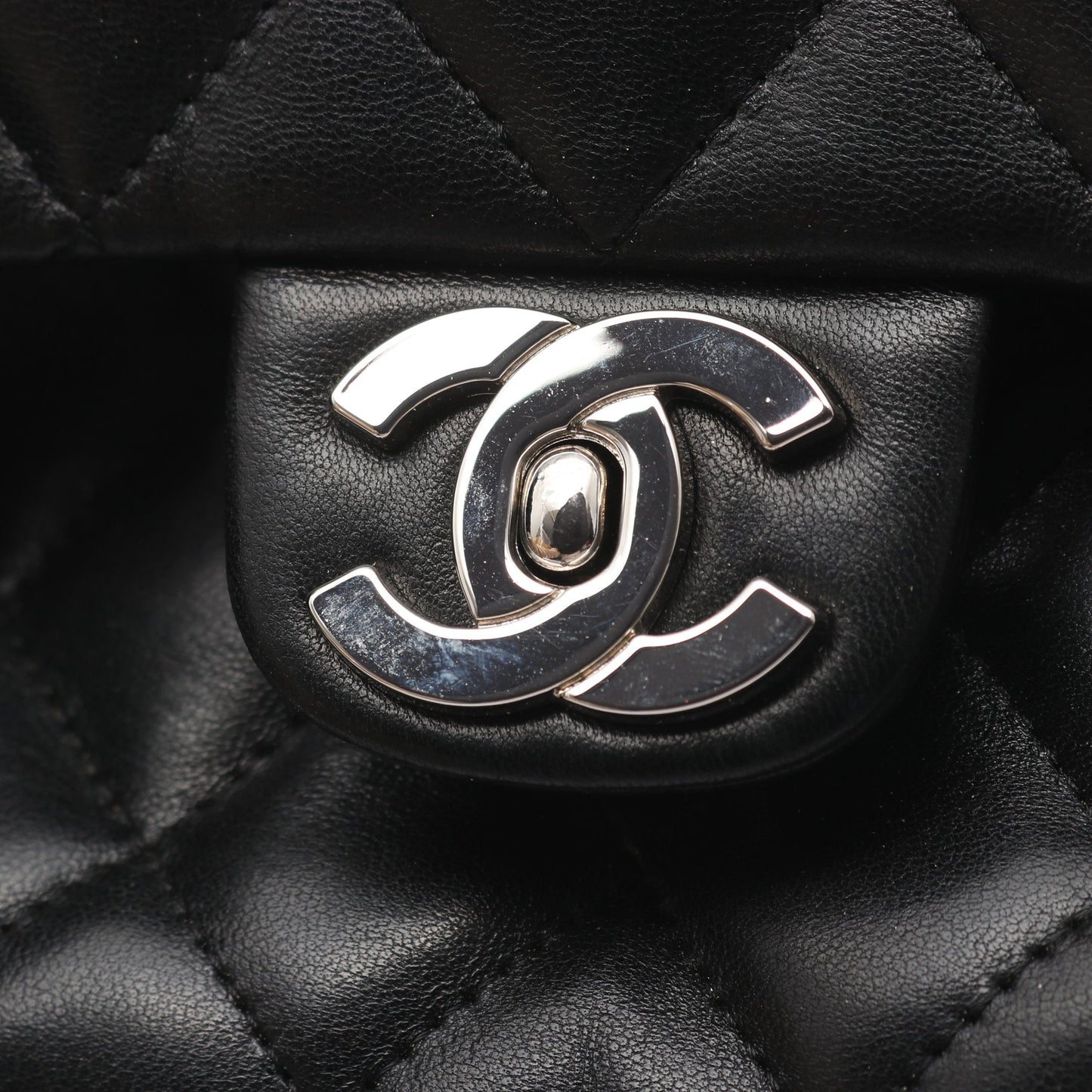 マトラッセ トップハンドルバッグ ハンドバッグ ラムスキン ブラック シルバー金具 シャネル バッグ CHANEL