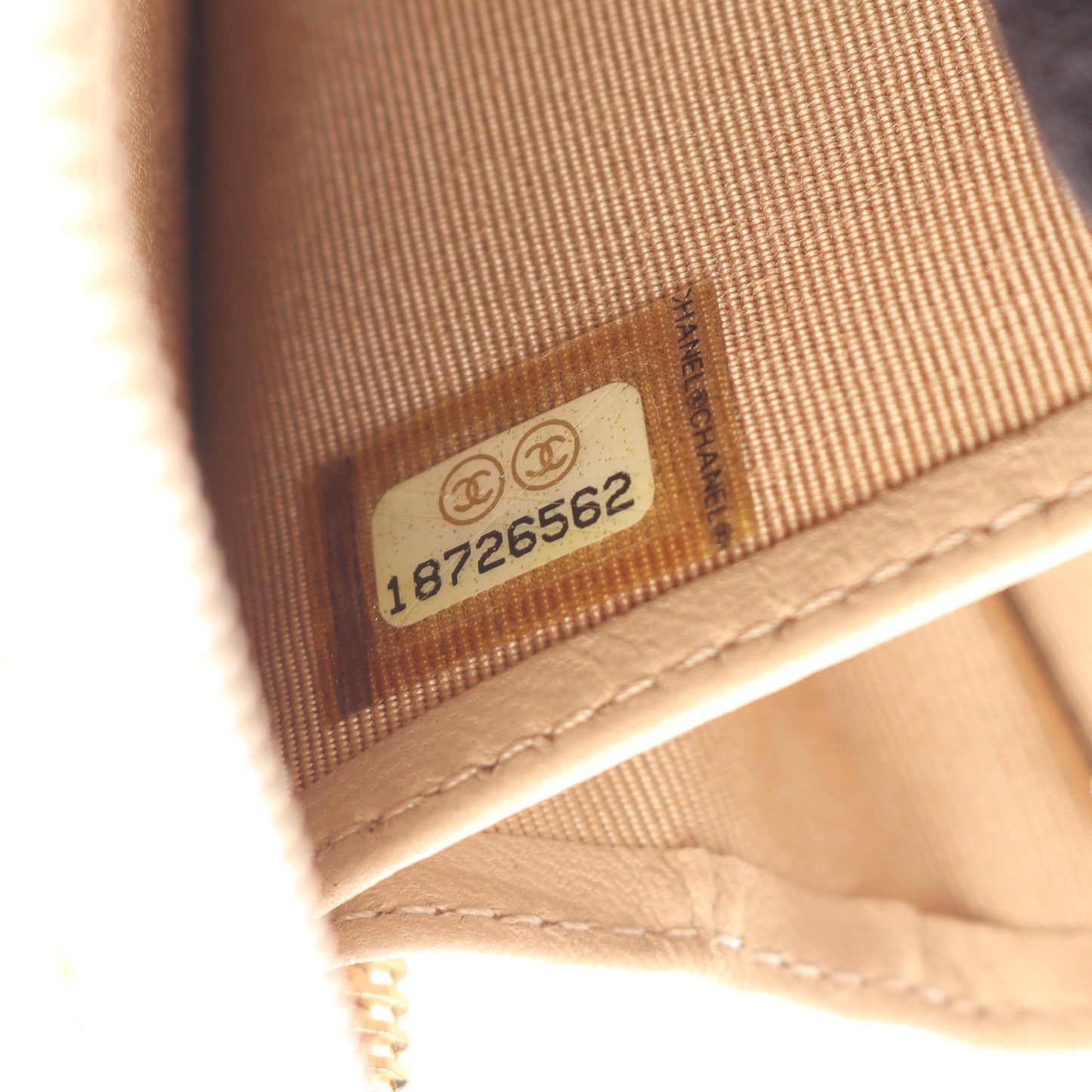 マトラッセ ラウンドファスナー長財布 ラムスキン ベージュ ゴールド金具 シャネル 財布・小物 CHANEL