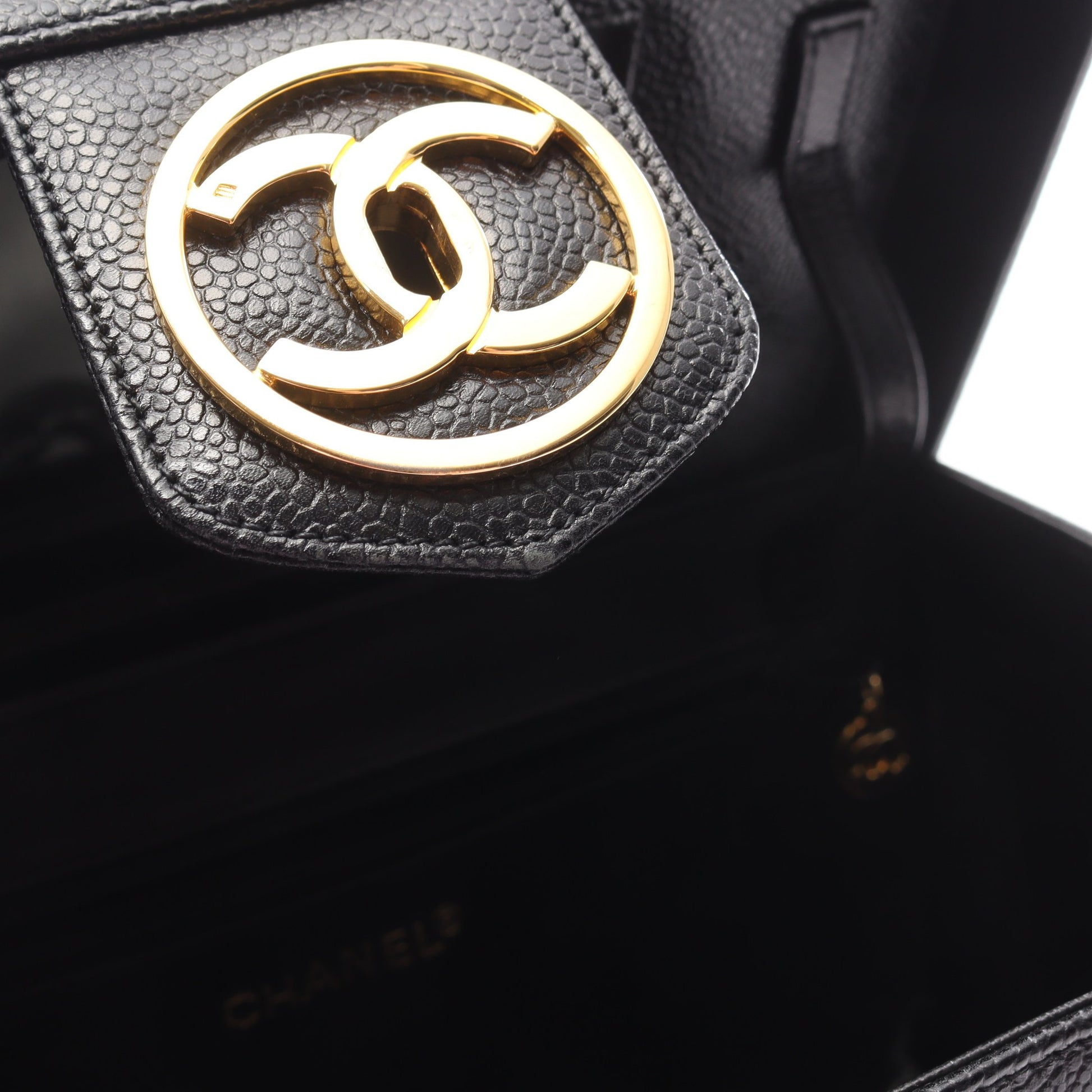 ココマーク 2WAY バニティバッグ キャビアスキン ブラック ゴールド金具 シャネル バッグ CHANEL