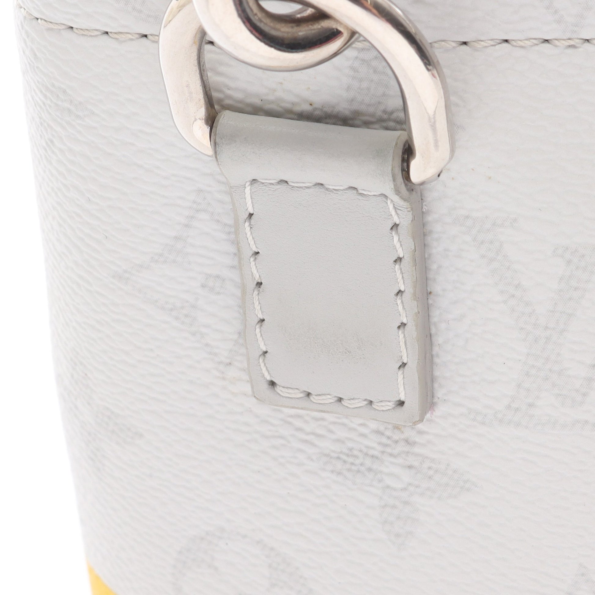 チョークナノバッグ ホワイトモノグラム ショルダーバッグ PVC レザー ホワイト ライトグレー ルイヴィトン バッグ LOUIS VUITTON