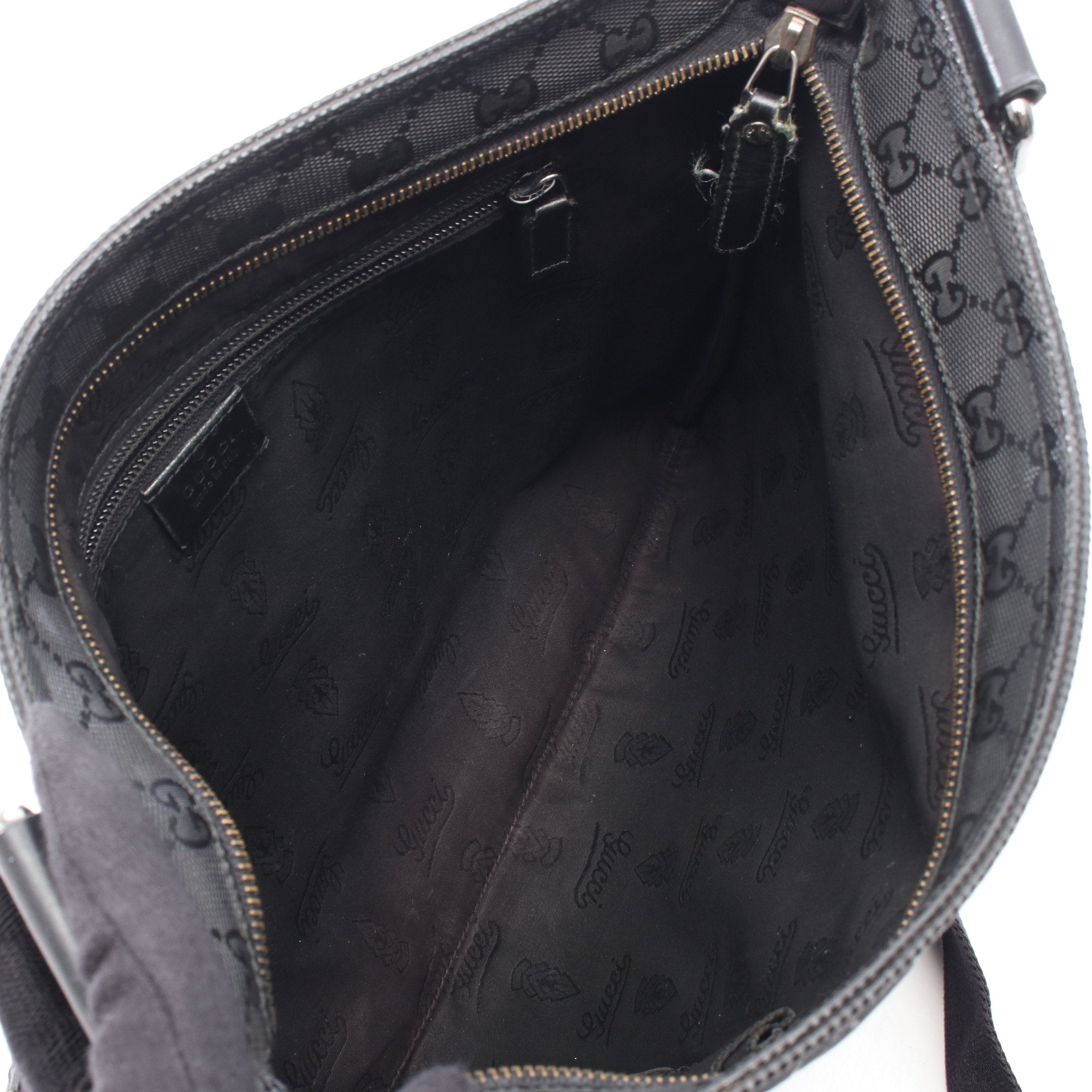 GGインプリメ ショルダーバッグ PVC レザー ブラック グッチ – RECLO