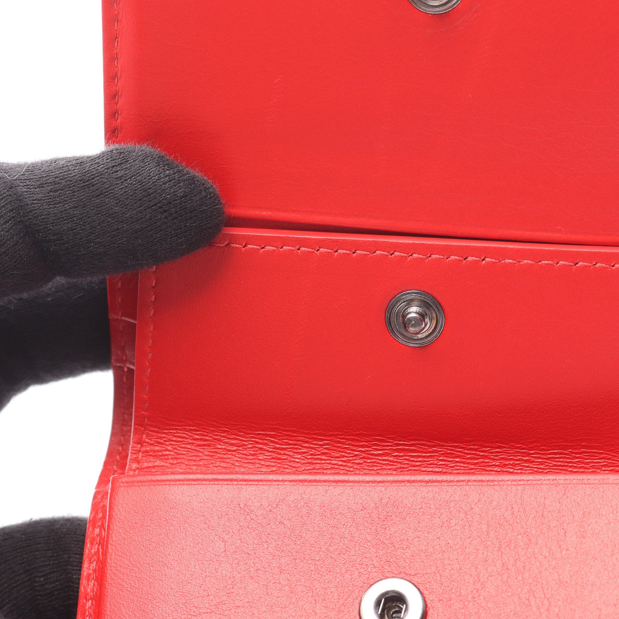 二つ折り財布 レザー ブラック レッド クリスチャンルブタン – RECLO