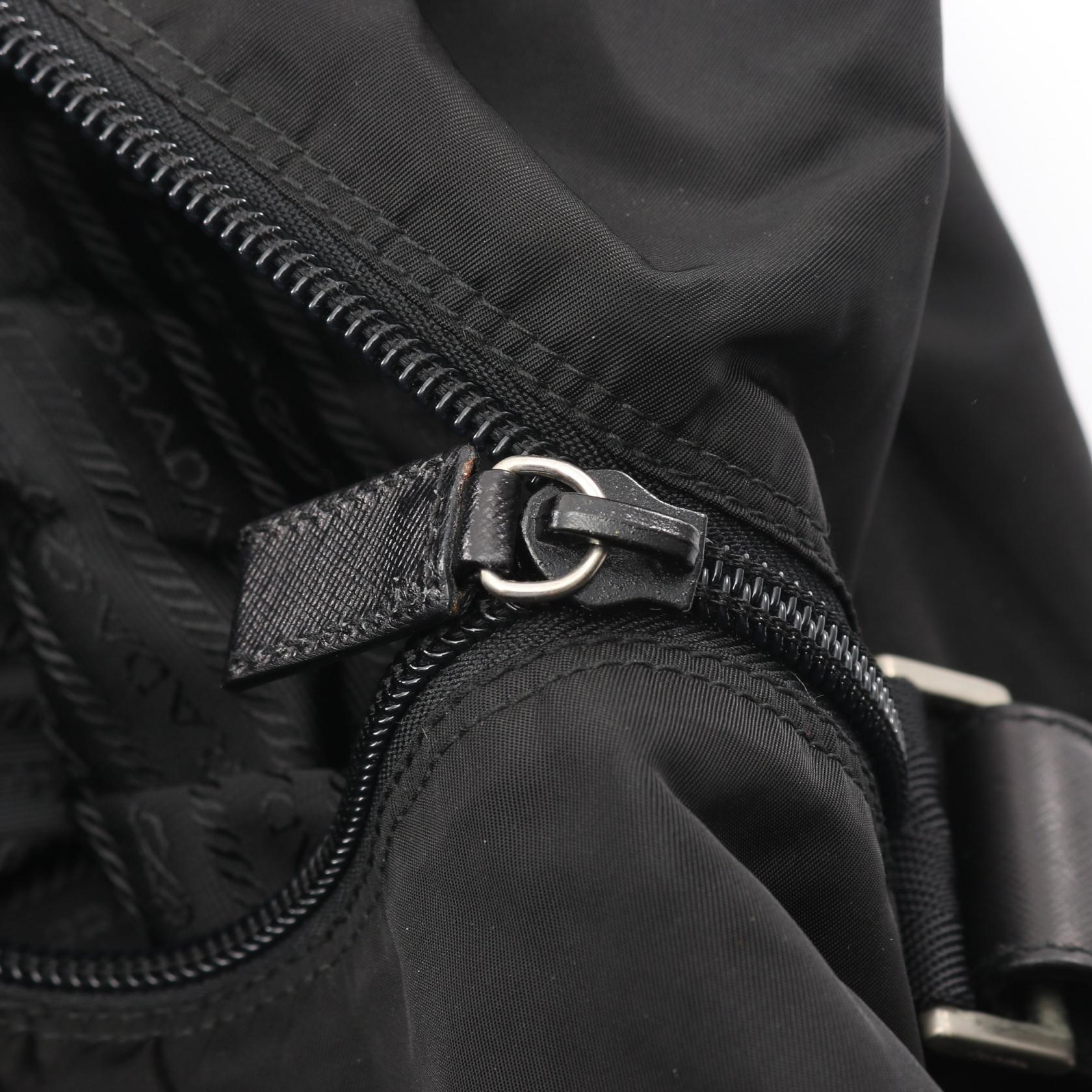 PRADA プラダ ボストンバッグ トラベルバッグ 三角プレート サフィアーノ PRADA（プラダ） ナイロン テスート×サフィアーノ ボストンバッグ