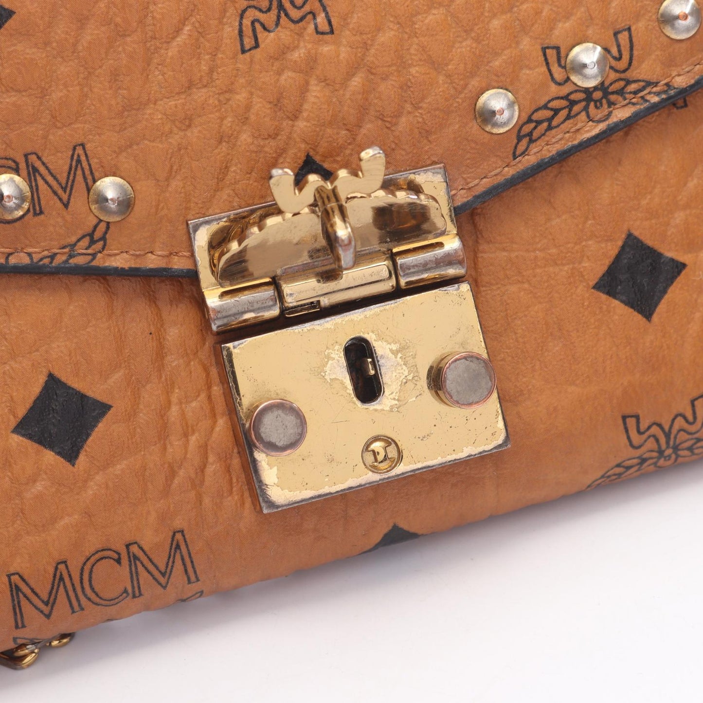PATRICIA パトリシア ヴィセトス チェーンウォレット レザ- ブラウン ブラック エムシーエム バッグ MCM