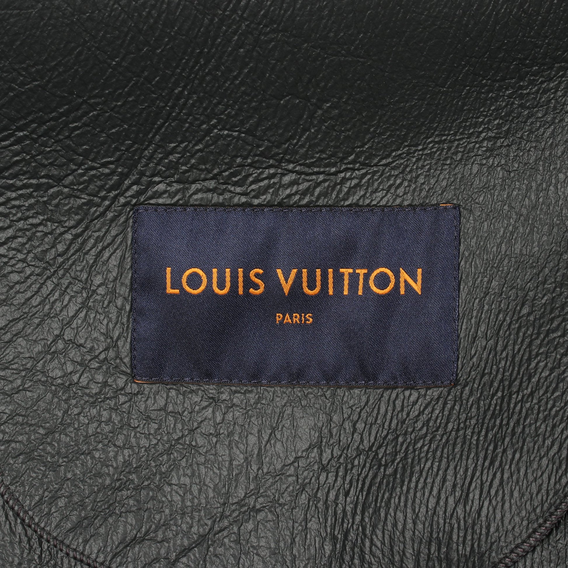 モノグラムシャーリング コート ラムレザー ダークグレー ルイヴィトン アウター LOUIS VUITTON
