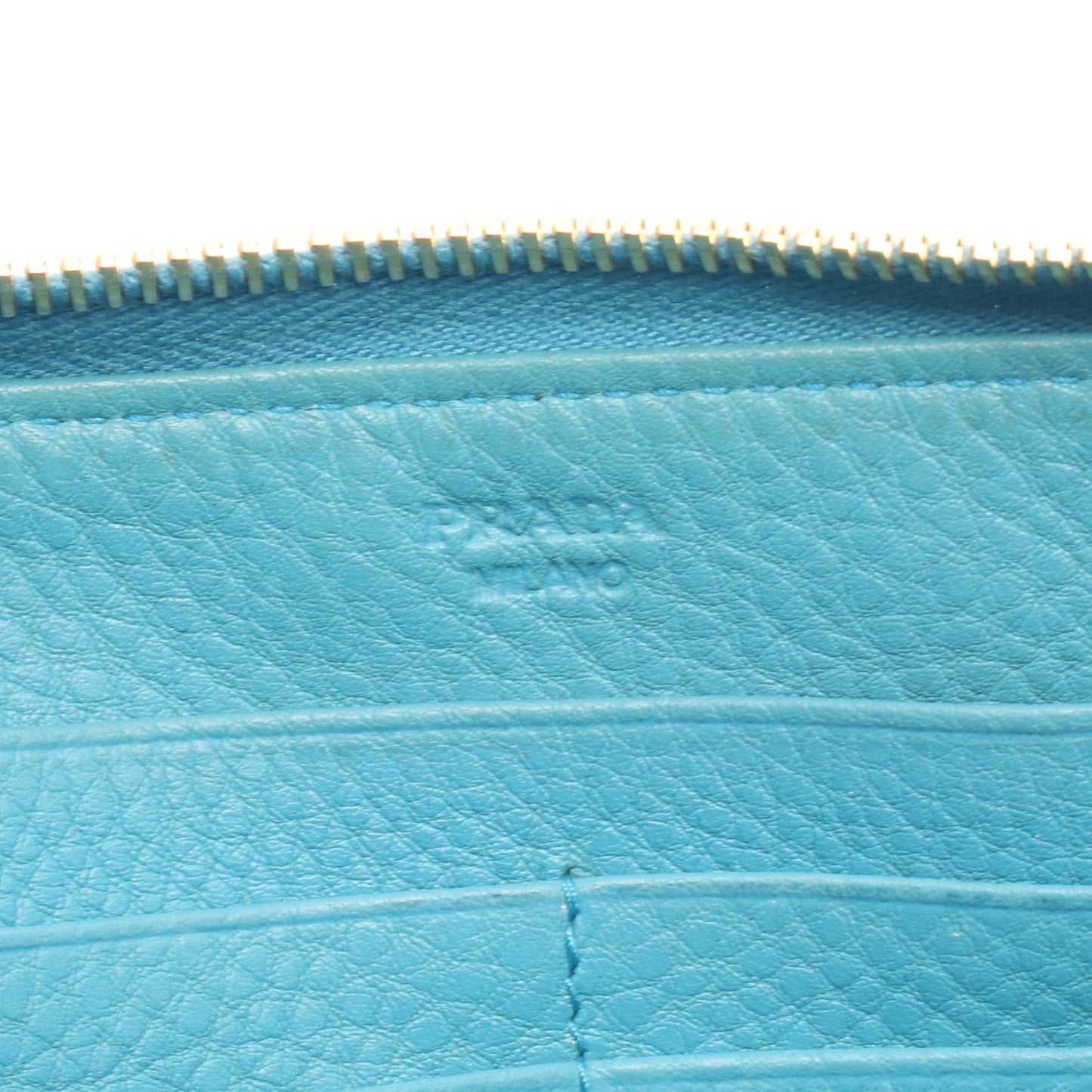 VIT.DAINO ラウンドファスナー長財布 レザー ブルー プラダ 財布・小物 PRADA