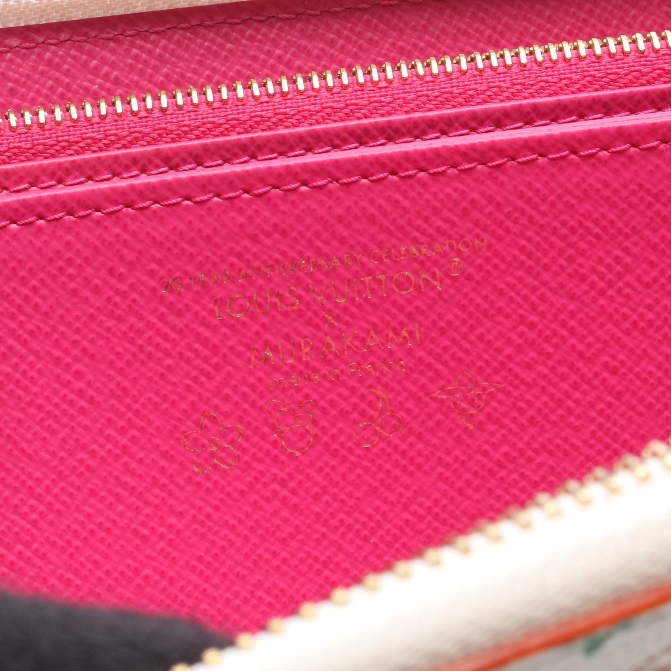 LV × TM ジッピーウォレット ラウンドファスナー長財布 PVC ホワイト