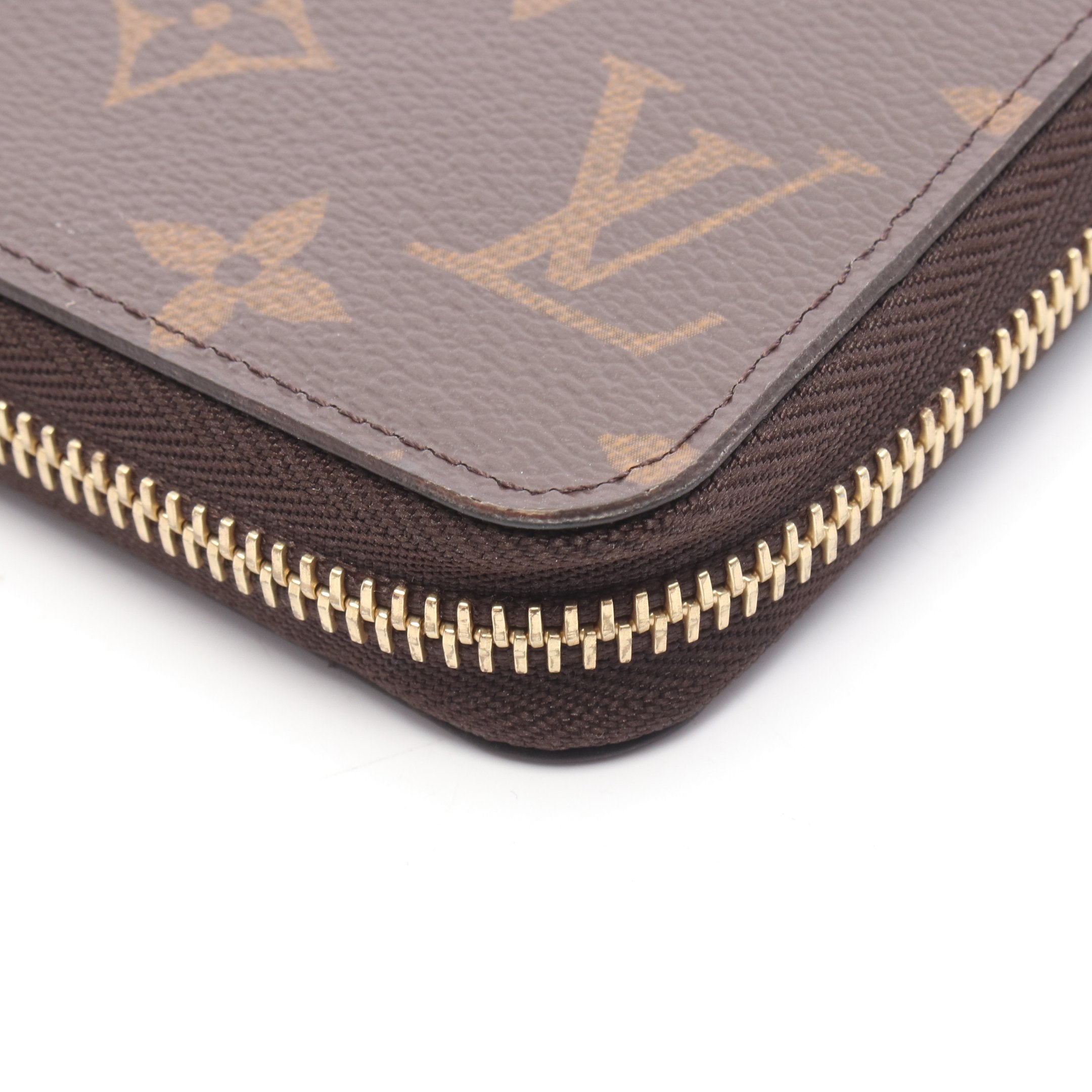 ルイ・ヴィトン LOUIS VUITTON ジッピーウォレット モノグラム コクリコ ラウンド長財布 財布 PVC レッド レディース ブラウン系 / レッド系 M41896 【中古】 ジッピーウォレット モノグラム コクリコ ラウンドファスナー長財布