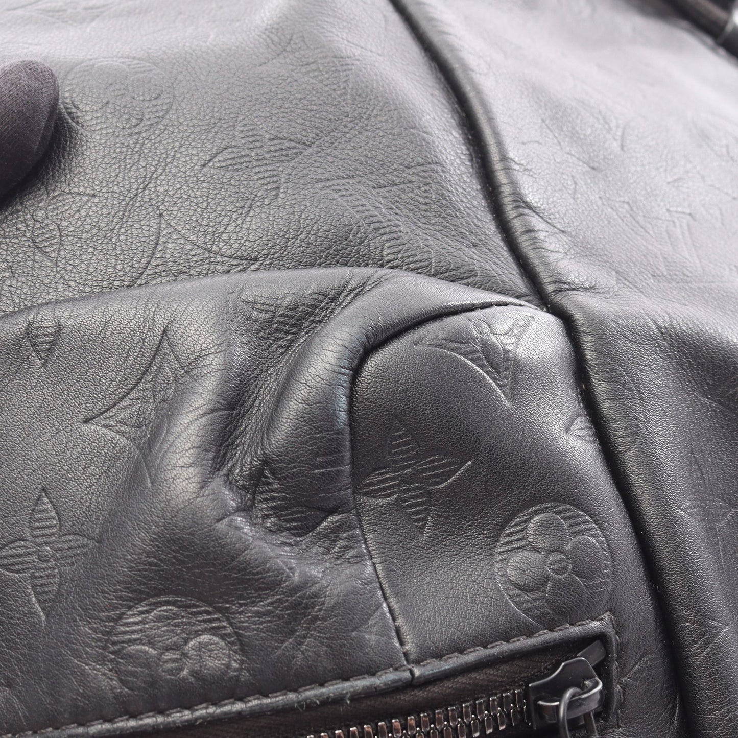 ディスカバリー バックパック モノグラムシャドウ リュックサック レザー ブラック ルイヴィトン バッグ LOUIS VUITTON
