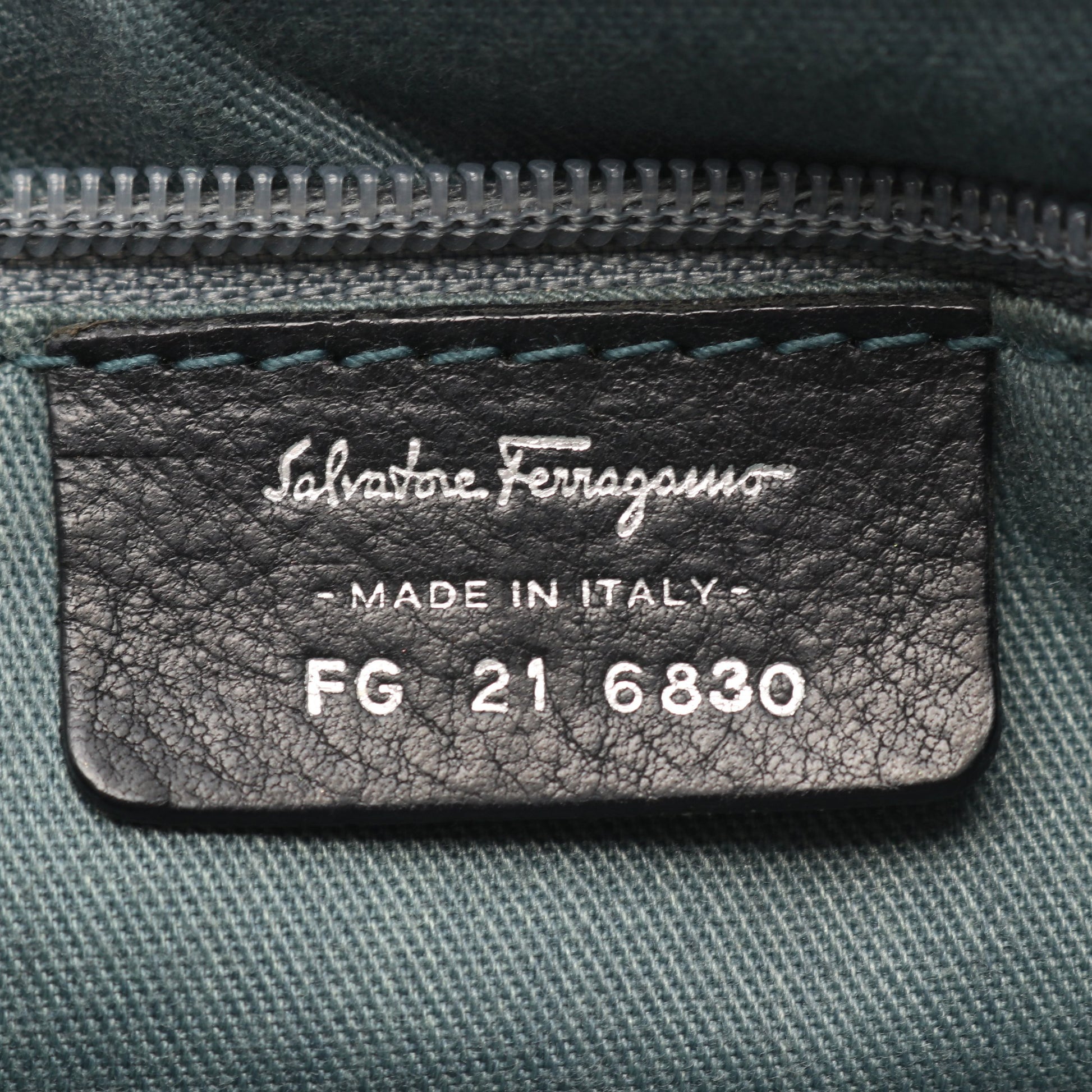 ガンチーニ タッセル ハンドバッグ エナメルレザー レザー ブラック サルヴァトーレフェラガモ バッグ Salvatore Ferragamo