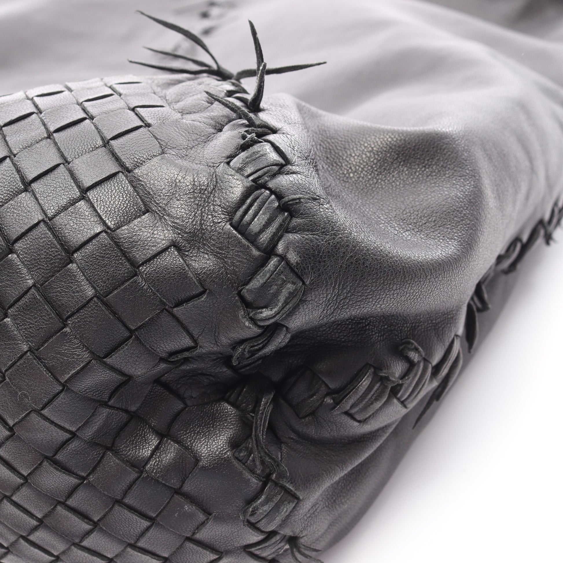 イントレチャート ショルダーバッグ トートバッグ レザー ブラック ボッテガヴェネタ バッグ BOTTEGA VENETA