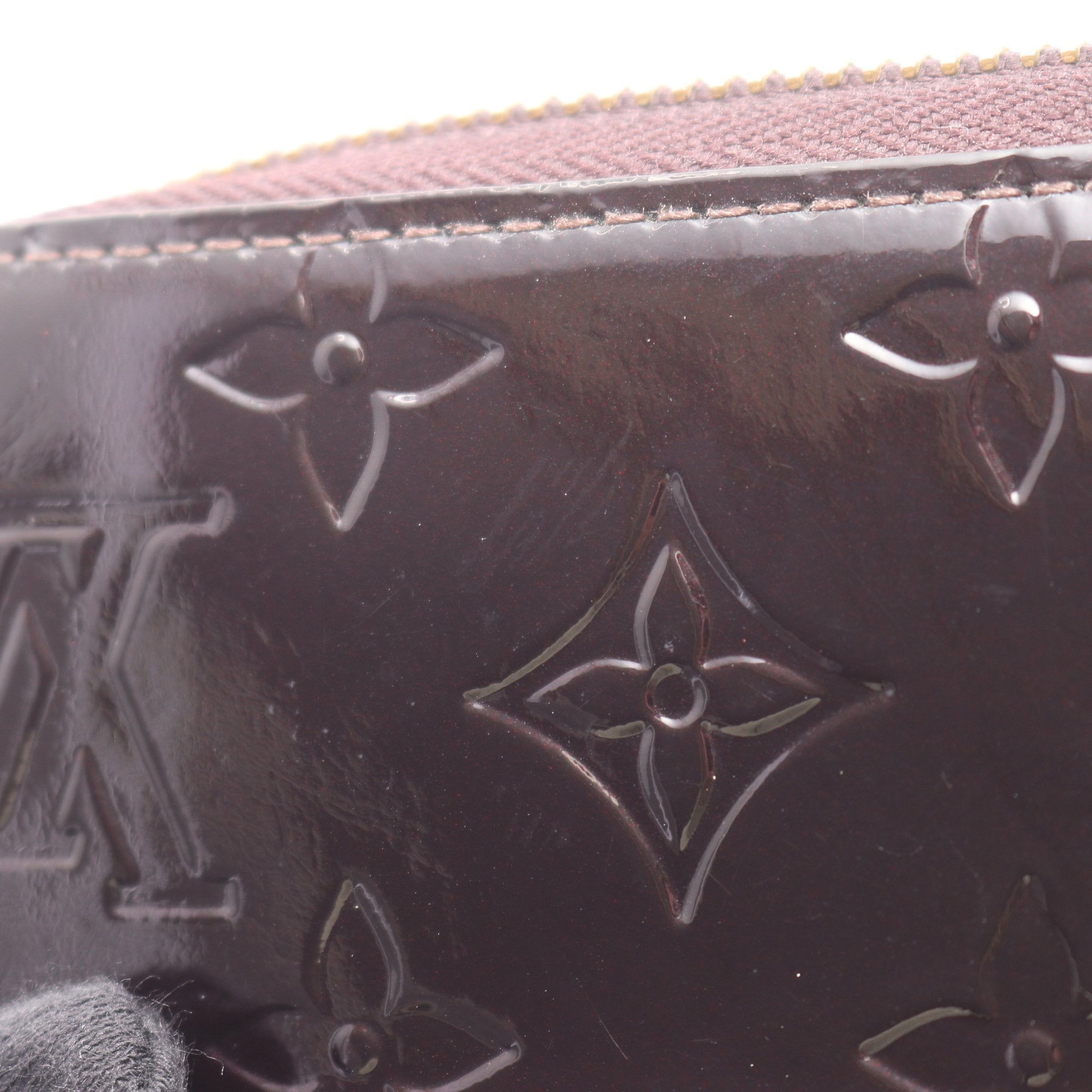 【LOUIS VUITTON】長財布 ヴェルニ モノグラム アマラント ジッピーウォレット モノグラムヴェルニ アマラント ラウンド